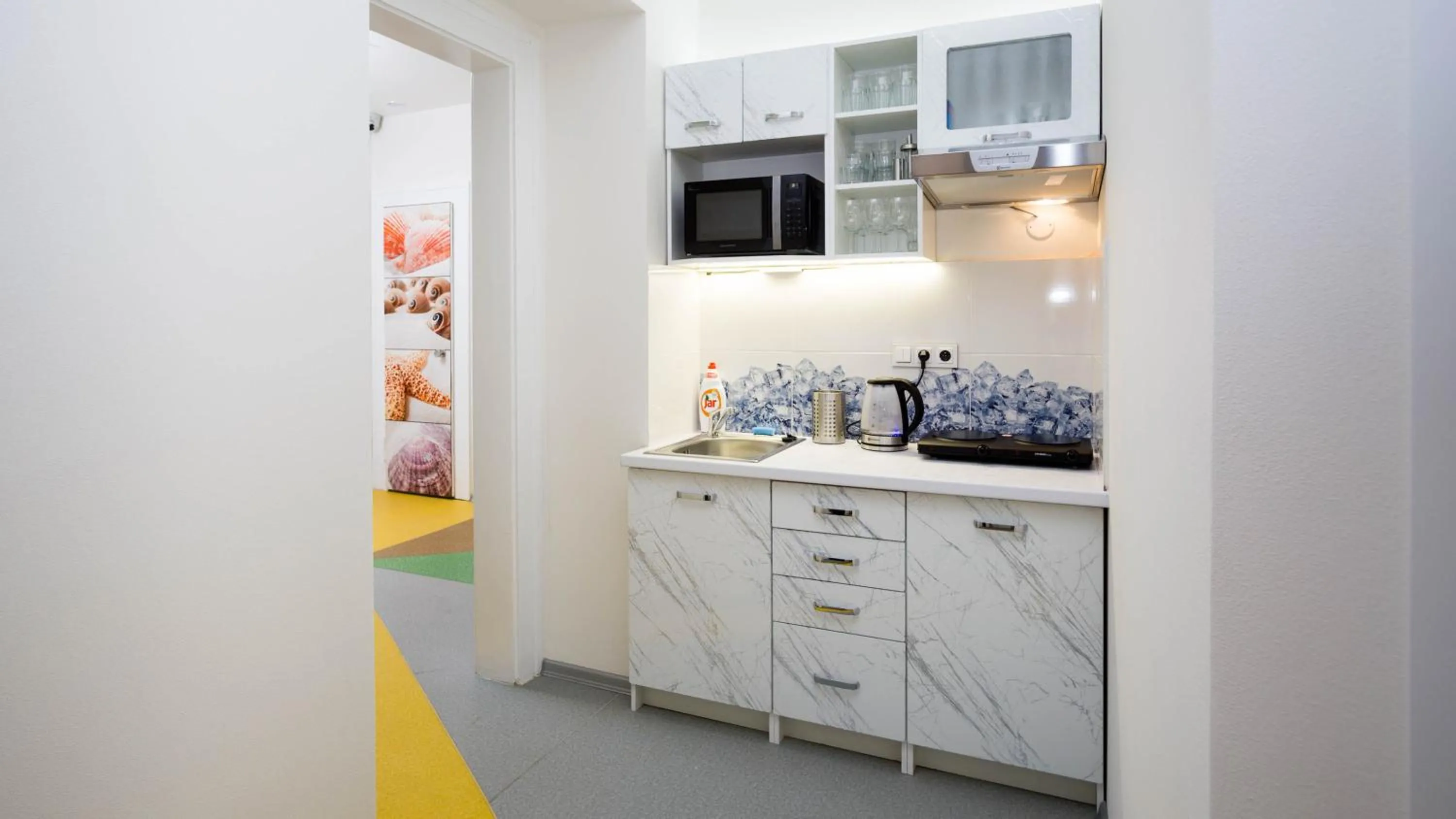Property building in Apartment Four Year Seasons - WALKABLE TO CENTRE, METRO AND RIVERSIDE