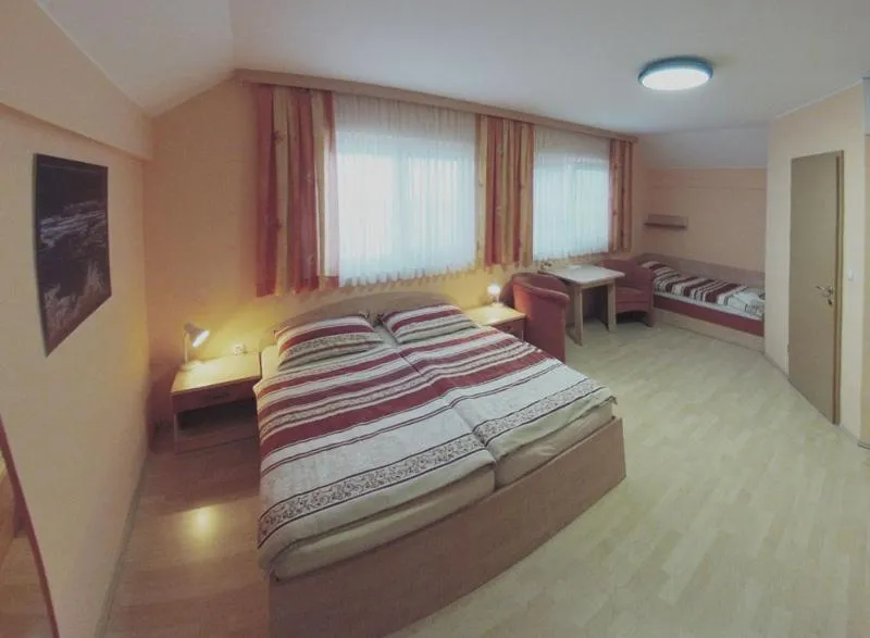 Bed in Rooms En Krajcar