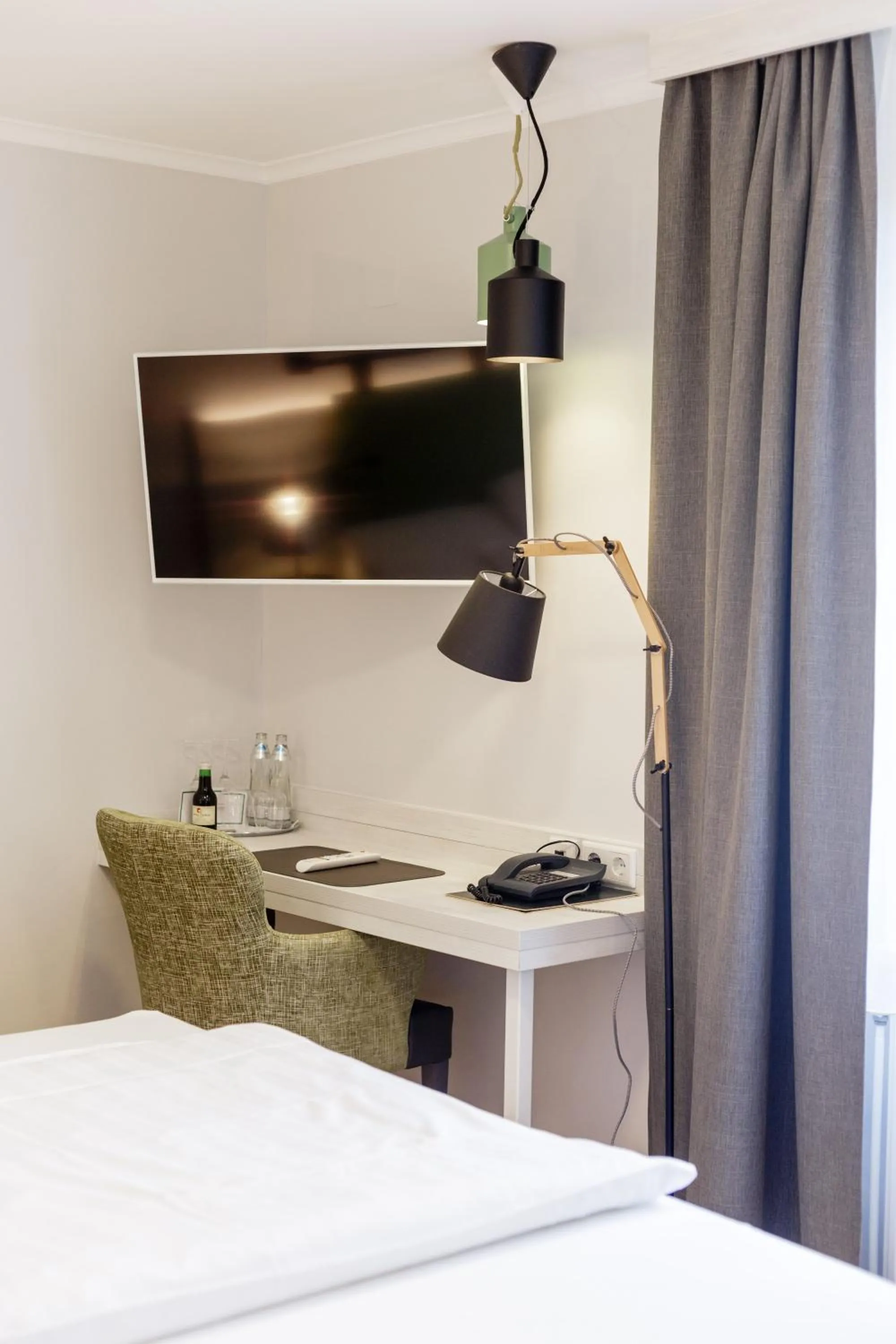 TV and multimedia, Bed in Der Stasta