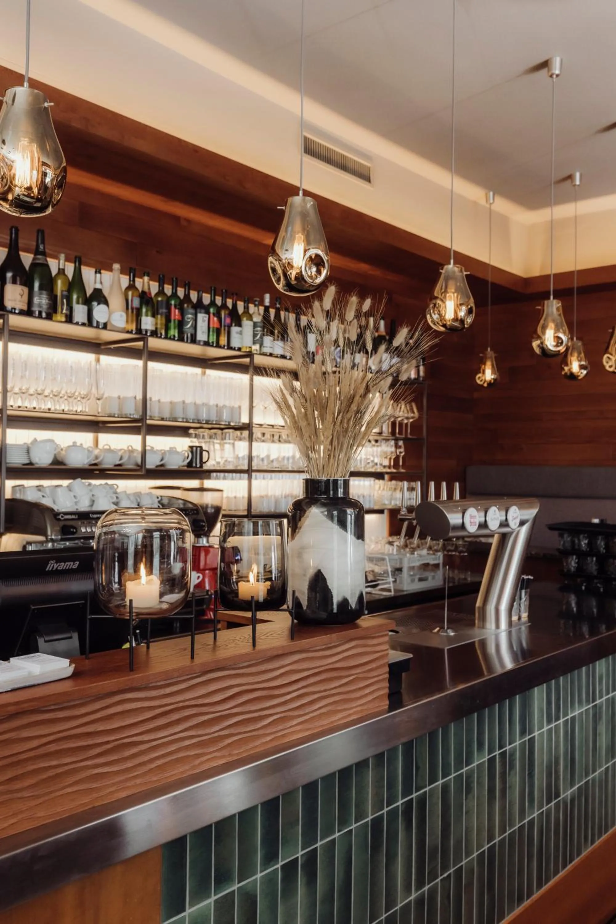 Restaurant/places to eat in Der Stasta