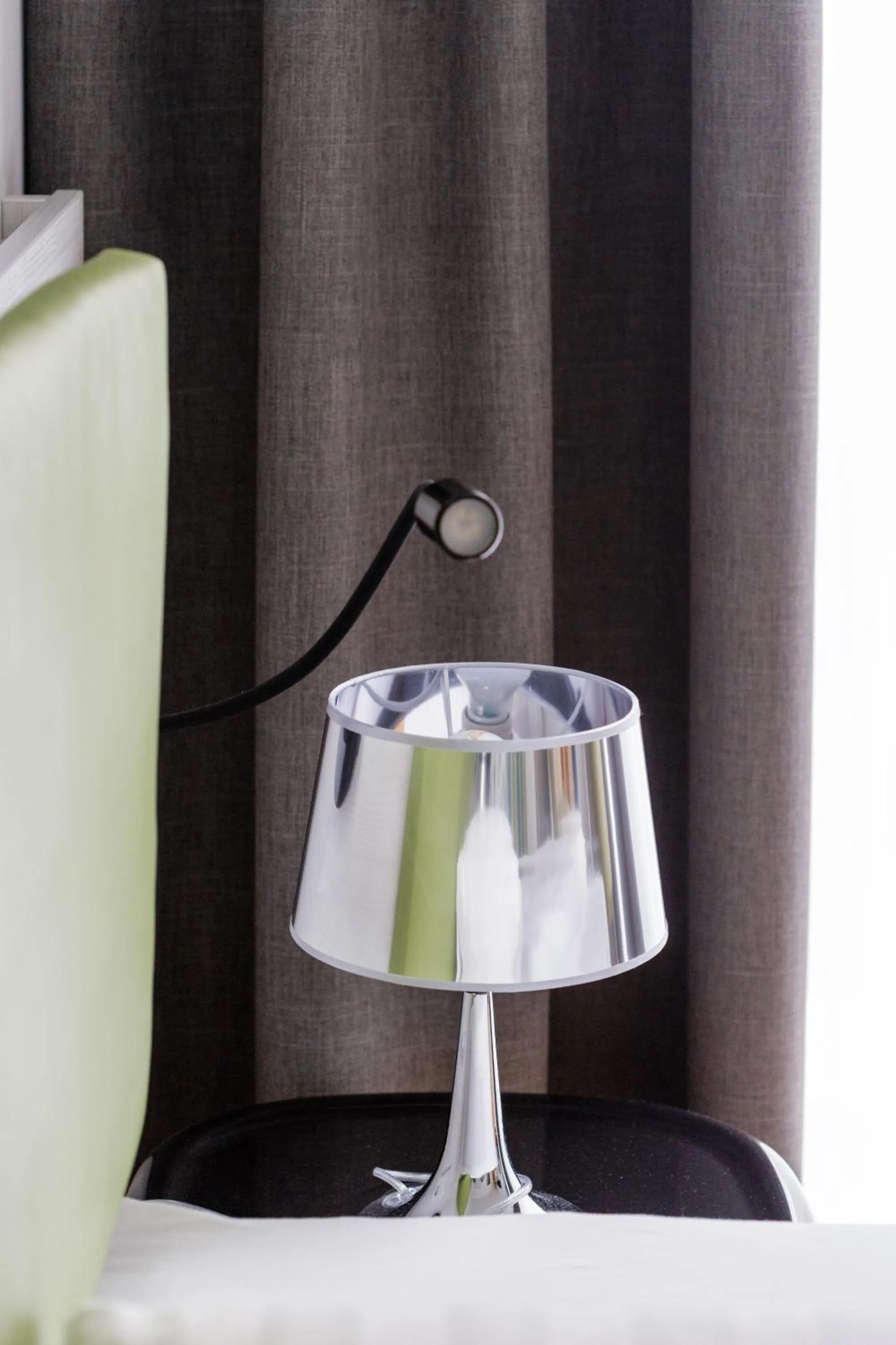 Photo of the whole room in Der Stasta