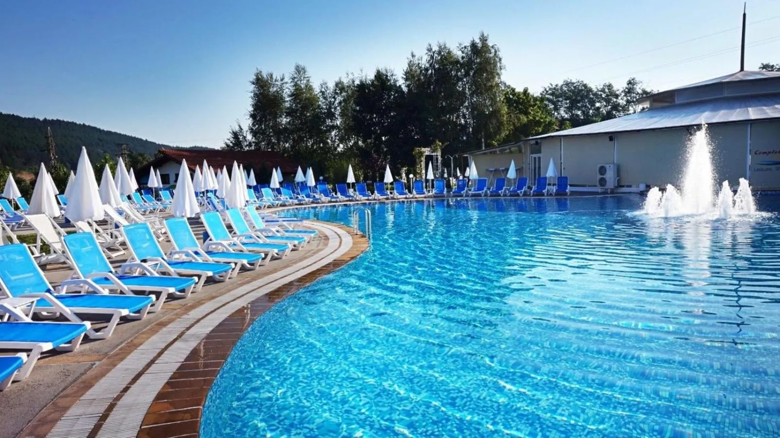 Swimming pool in Makaza Complex