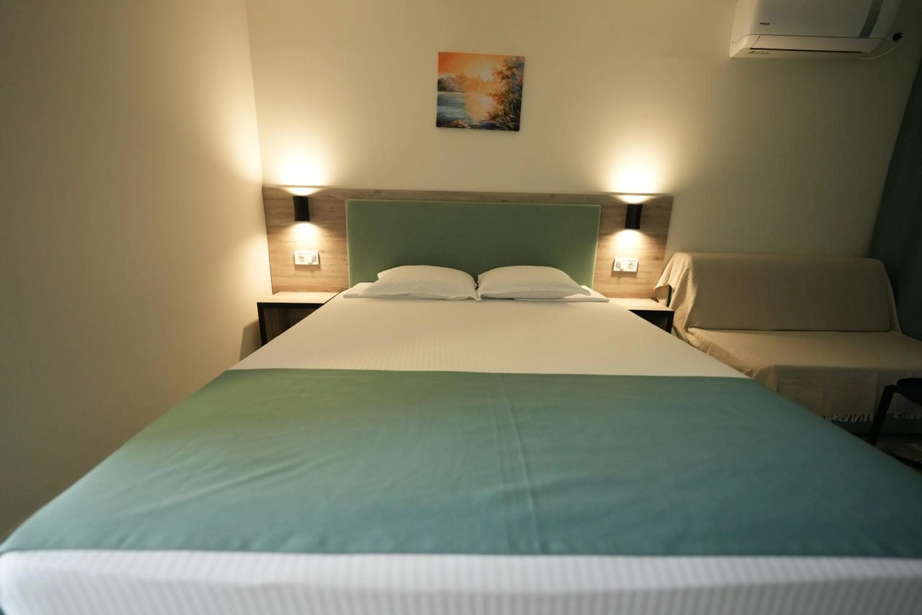 Bed in Makaza Complex