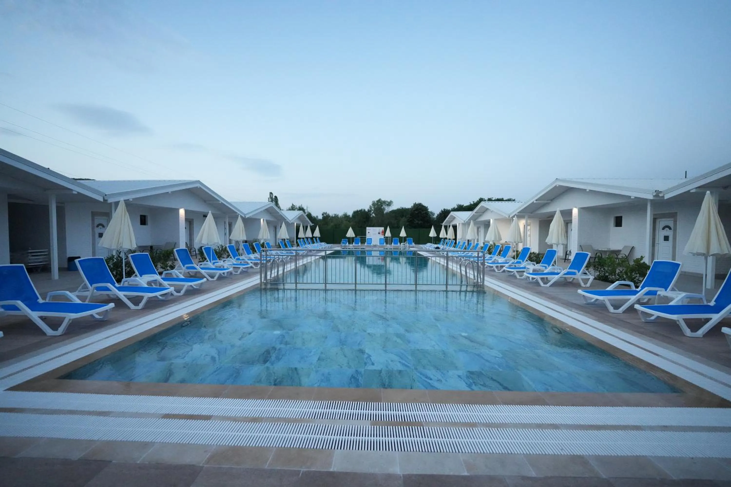 Swimming pool in Makaza Complex