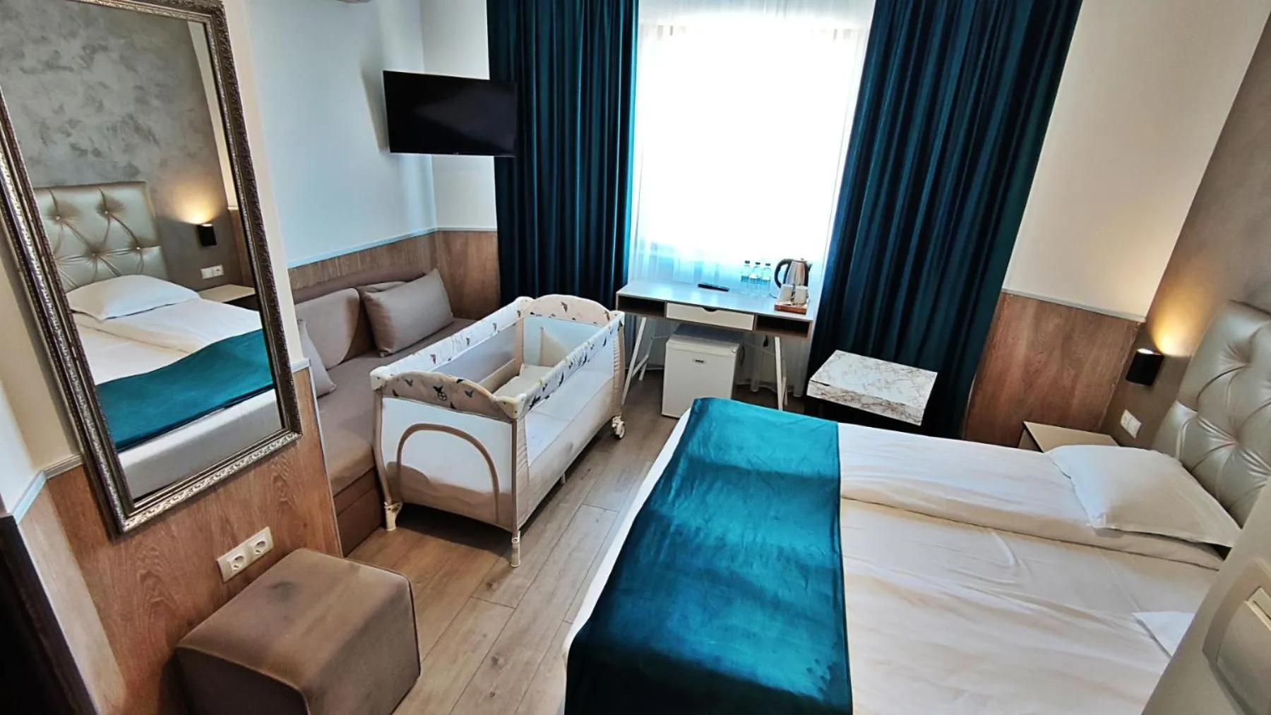Bed in Makaza Complex