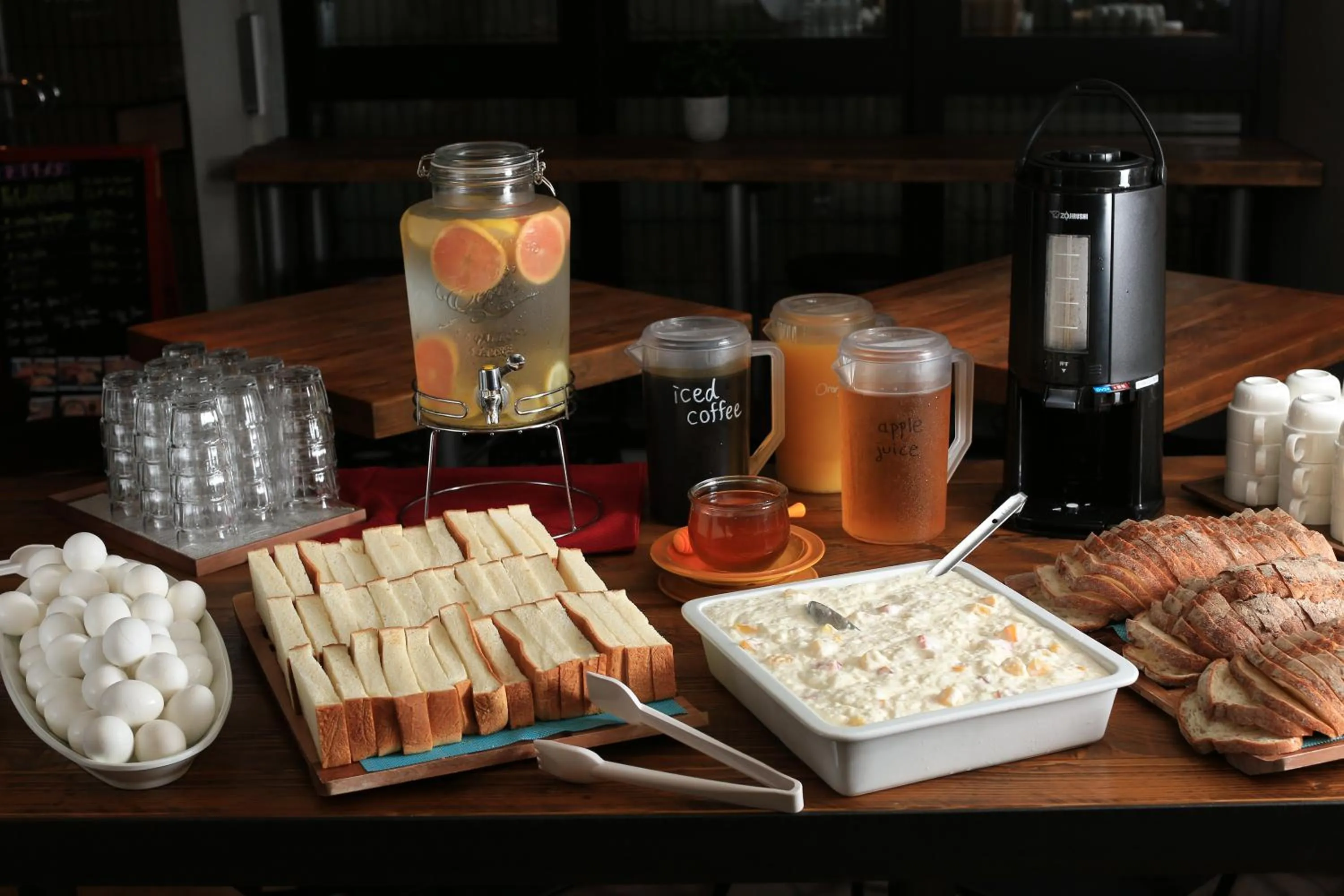 Coffee/tea facilities in UNPLAN Shinjuku