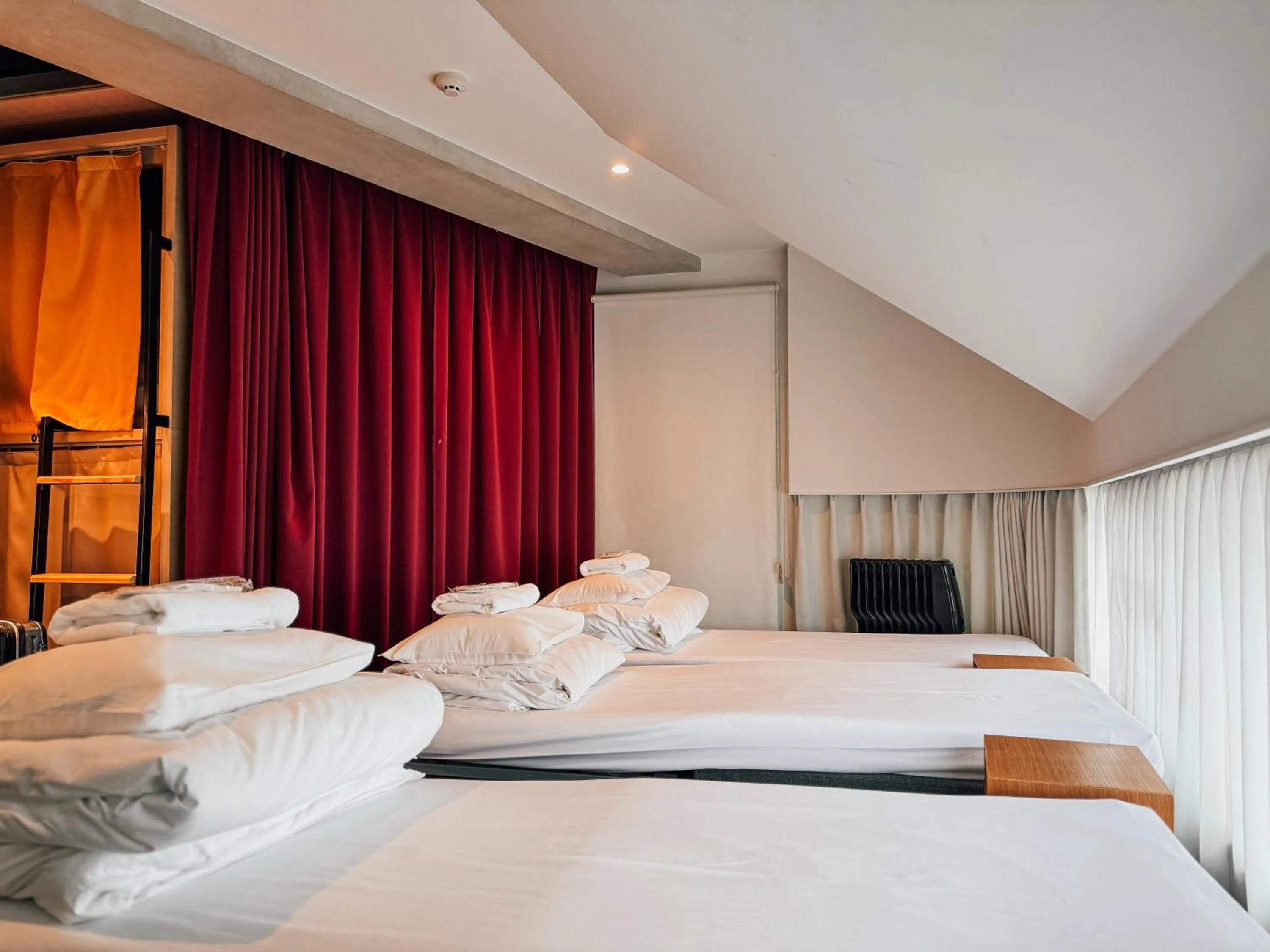 Bed in UNPLAN Shinjuku