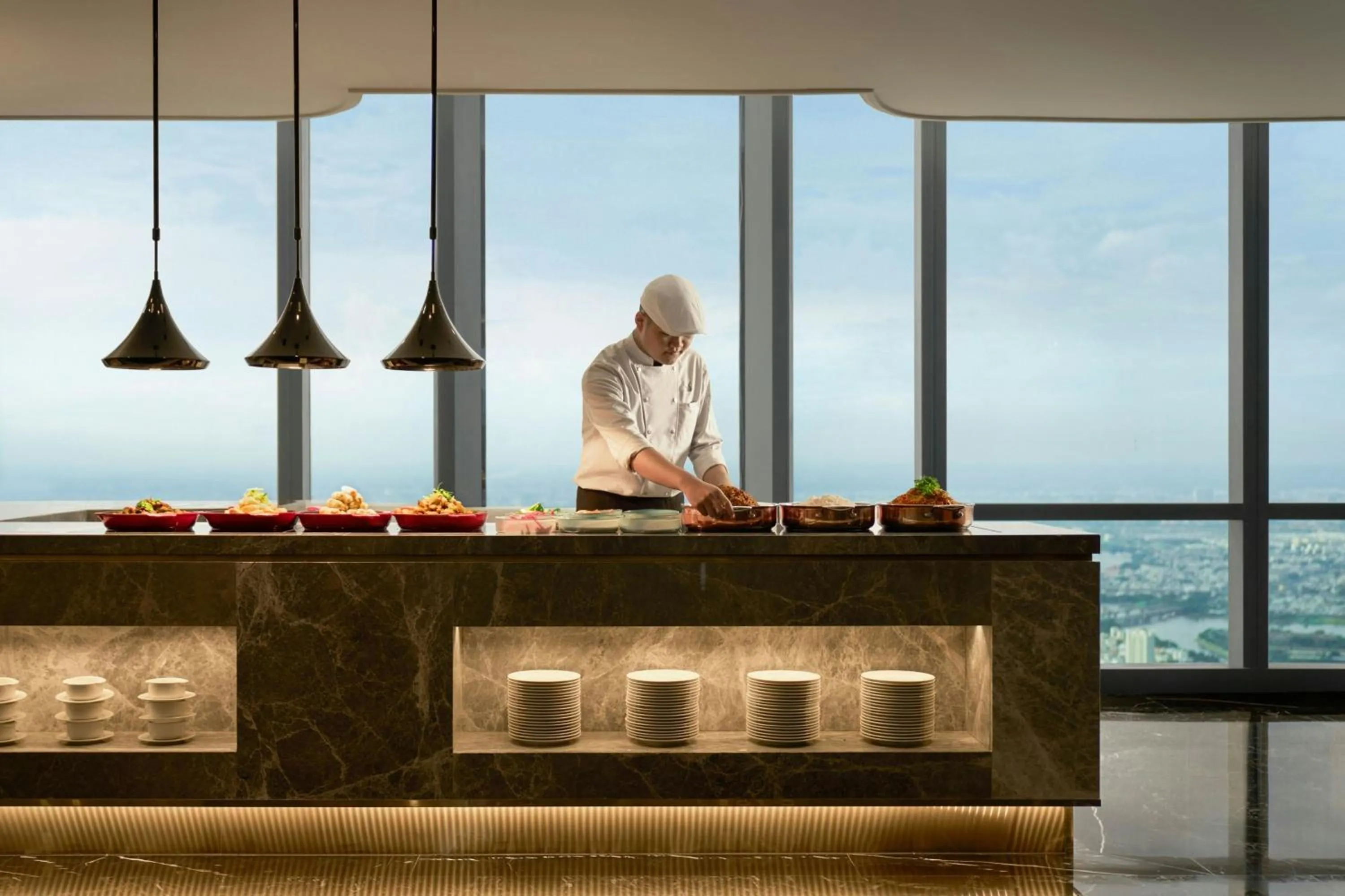 Lounge or bar in Vinpearl Landmark 81, Autograph Collection