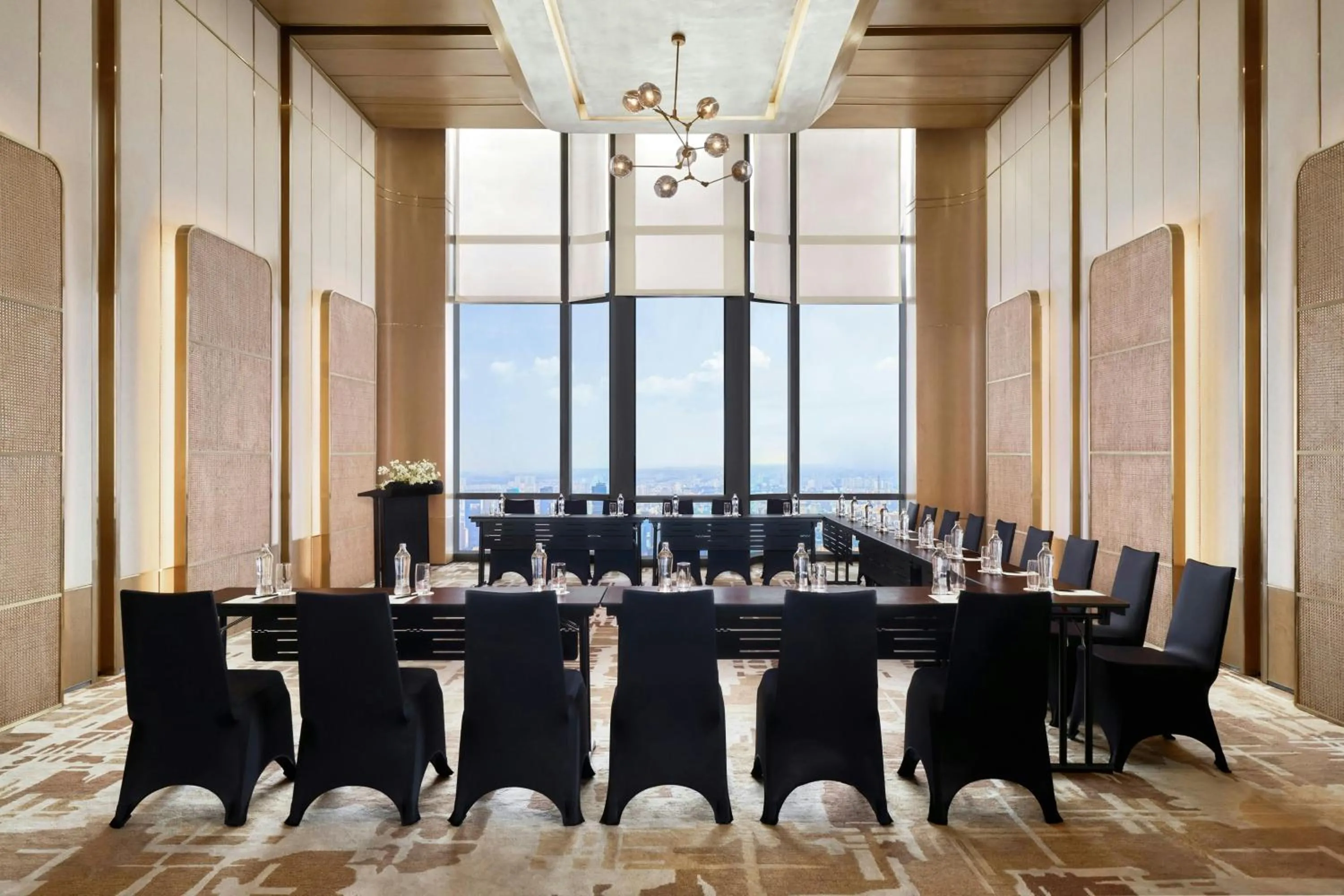 Meeting/conference room in Vinpearl Landmark 81, Autograph Collection