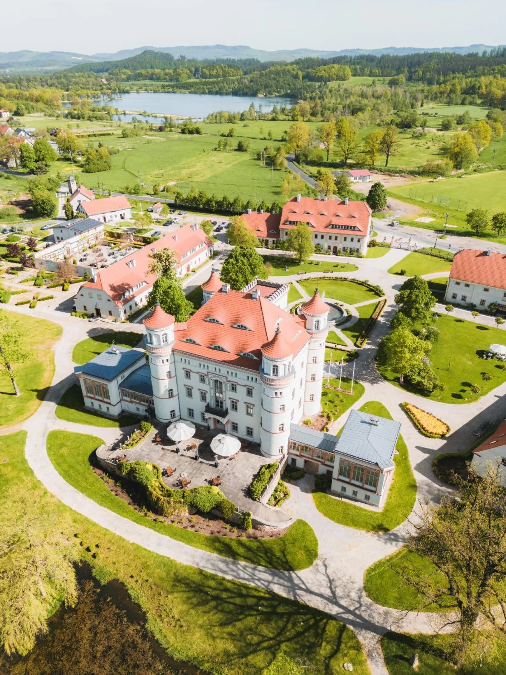 Property building in Pałac Wojanów