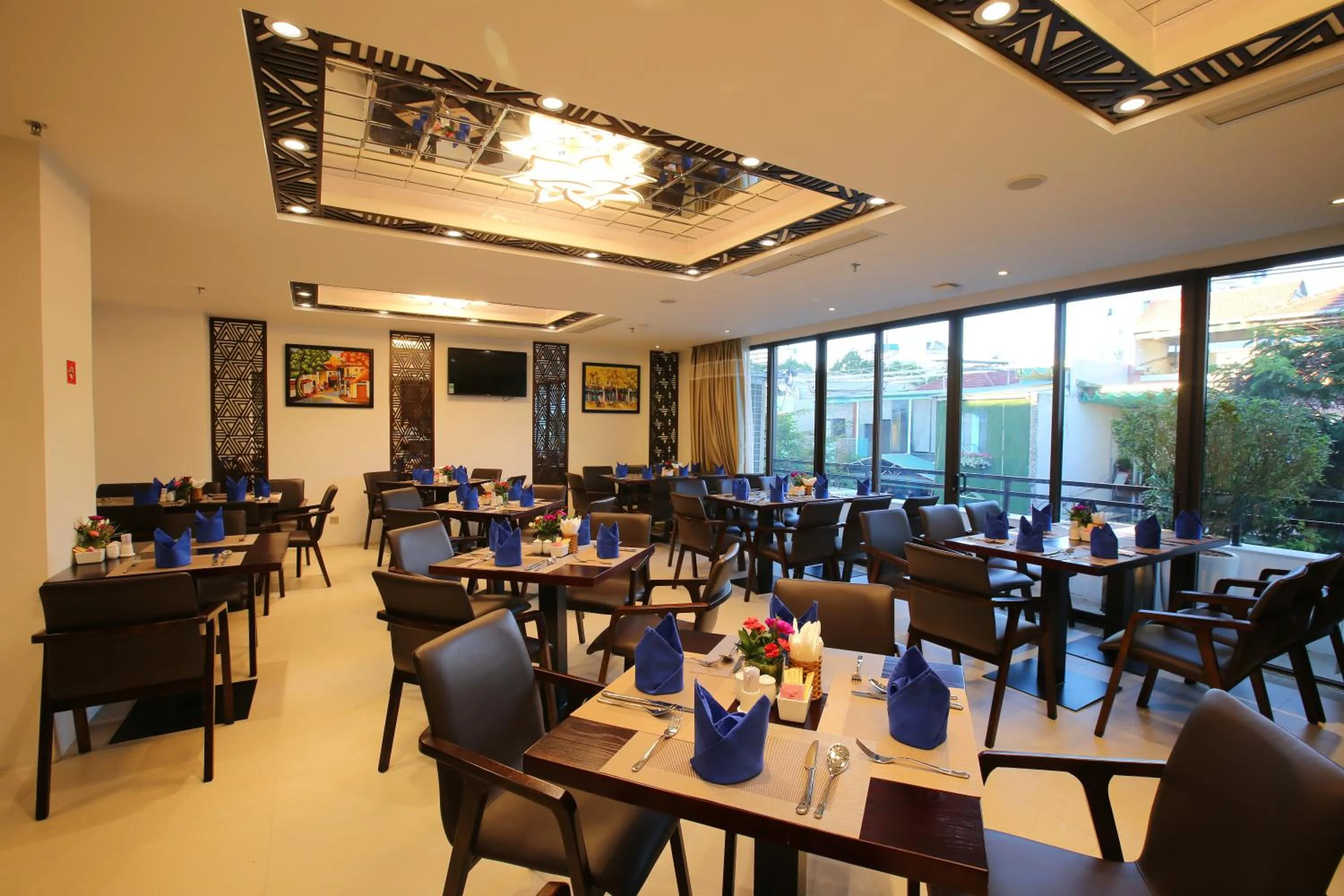 Restaurant/places to eat in Aloha Hotel Nha Trang