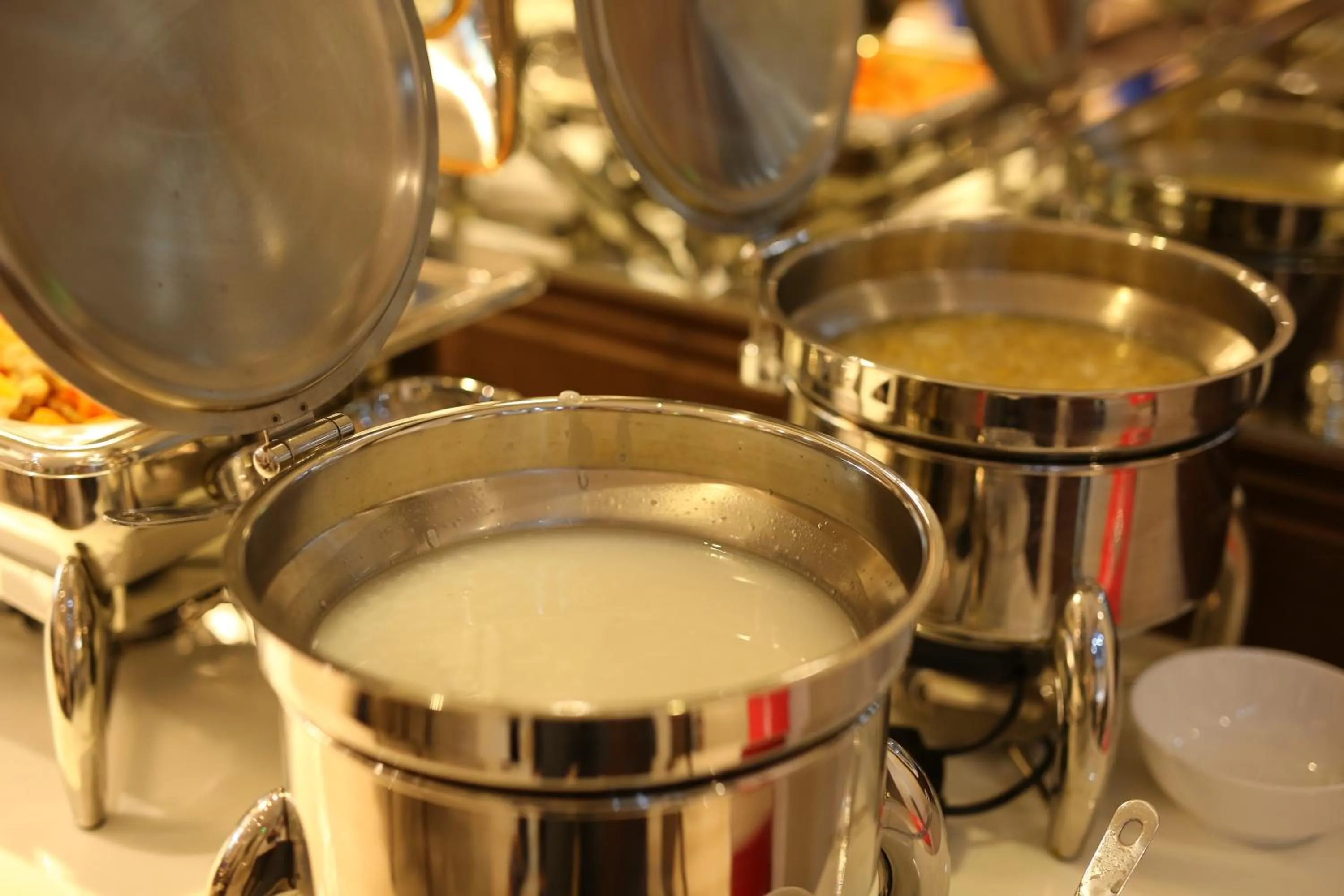 Food and drinks in Aloha Hotel Nha Trang