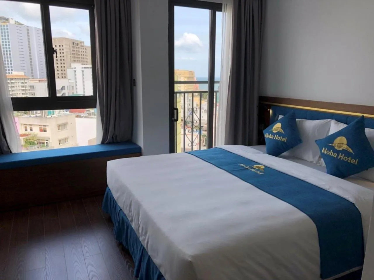 City view, Bed in Aloha Hotel Nha Trang