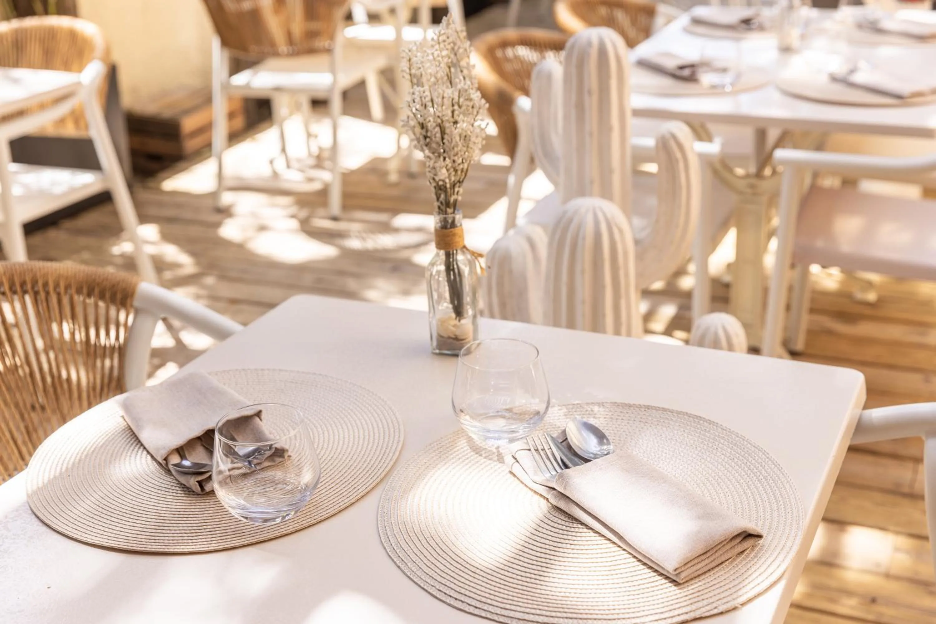 Restaurant/places to eat in Le Trèfle