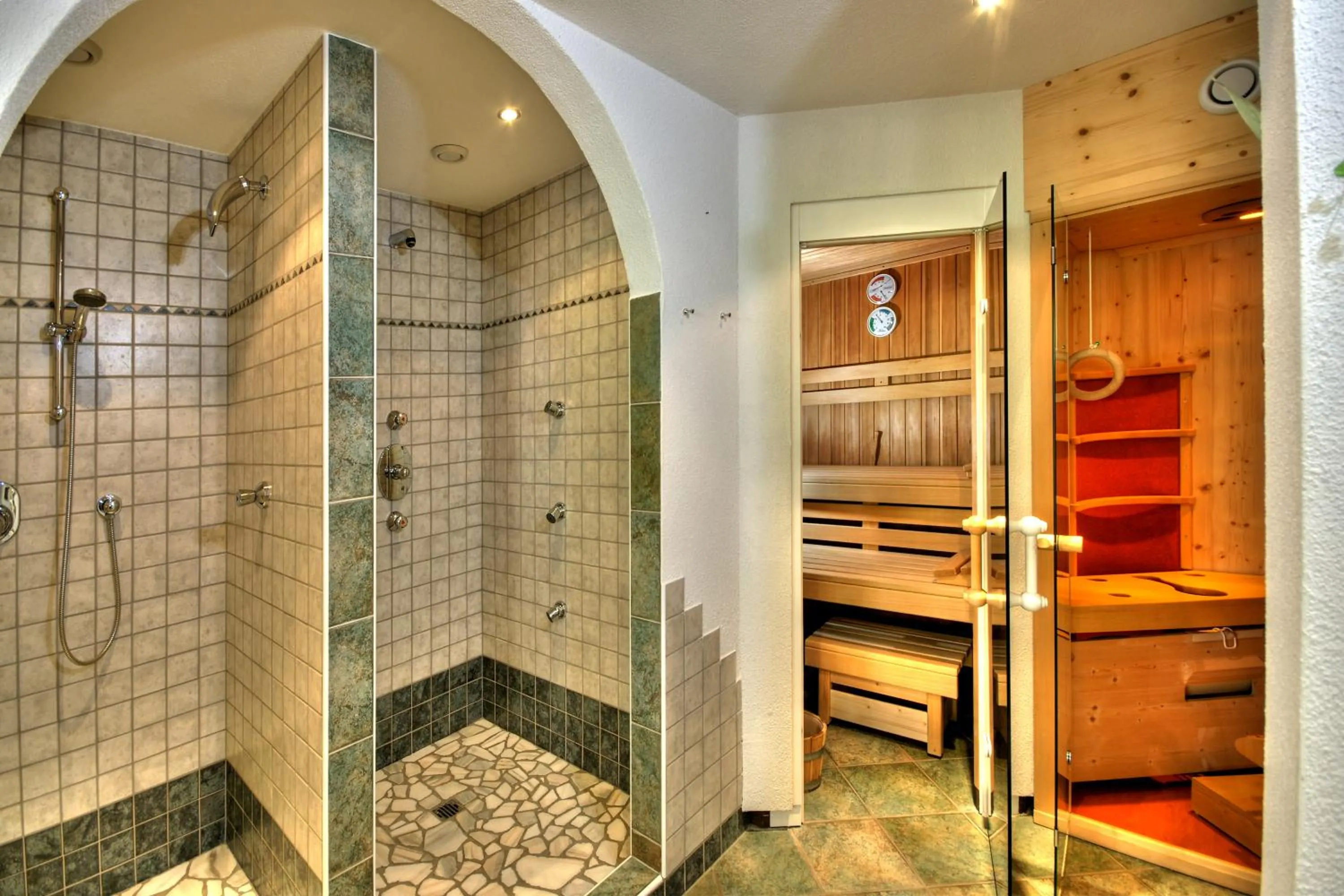 Spa and wellness centre/facilities in Hotel Garni Corinna
