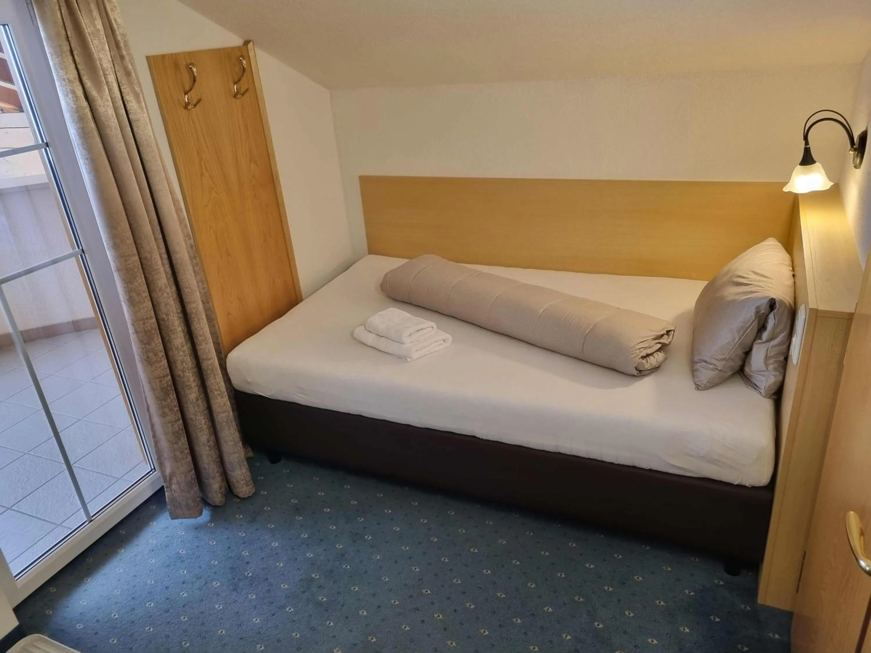 Bed in Hotel Garni Corinna