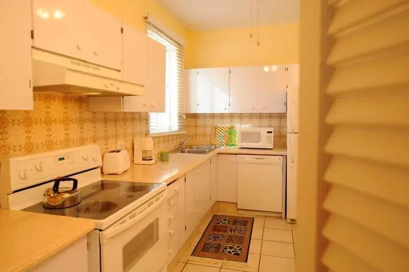 Kitchen or kitchenette in Bay View Suites Paradise Island Kitchen or kitchenette in Bay View Suites Paradise Island