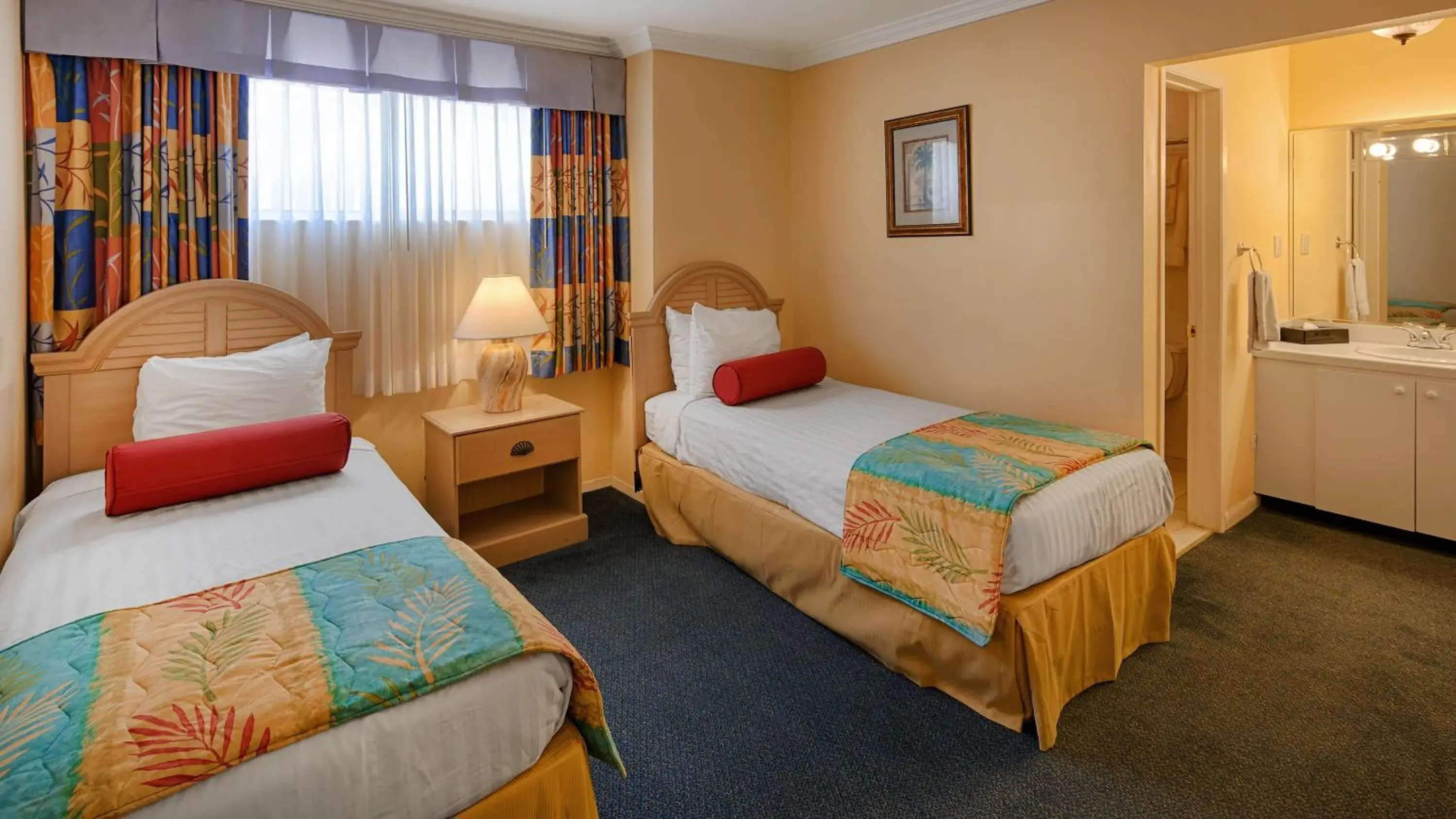 Bedroom, Bed in Bay View Suites Paradise Island Bedroom, Bed in Bay View Suites Paradise Island