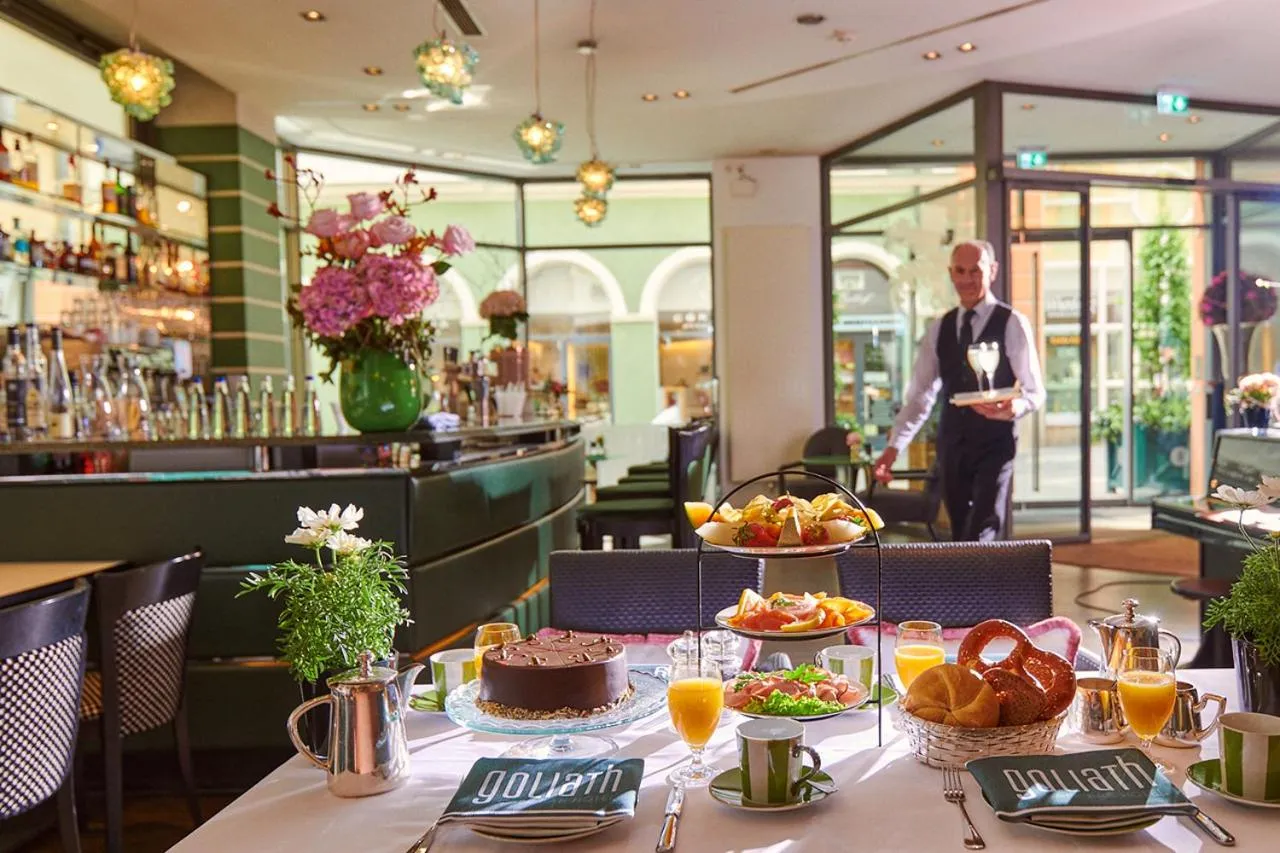 Restaurant/places to eat in Hotel Goliath am Dom