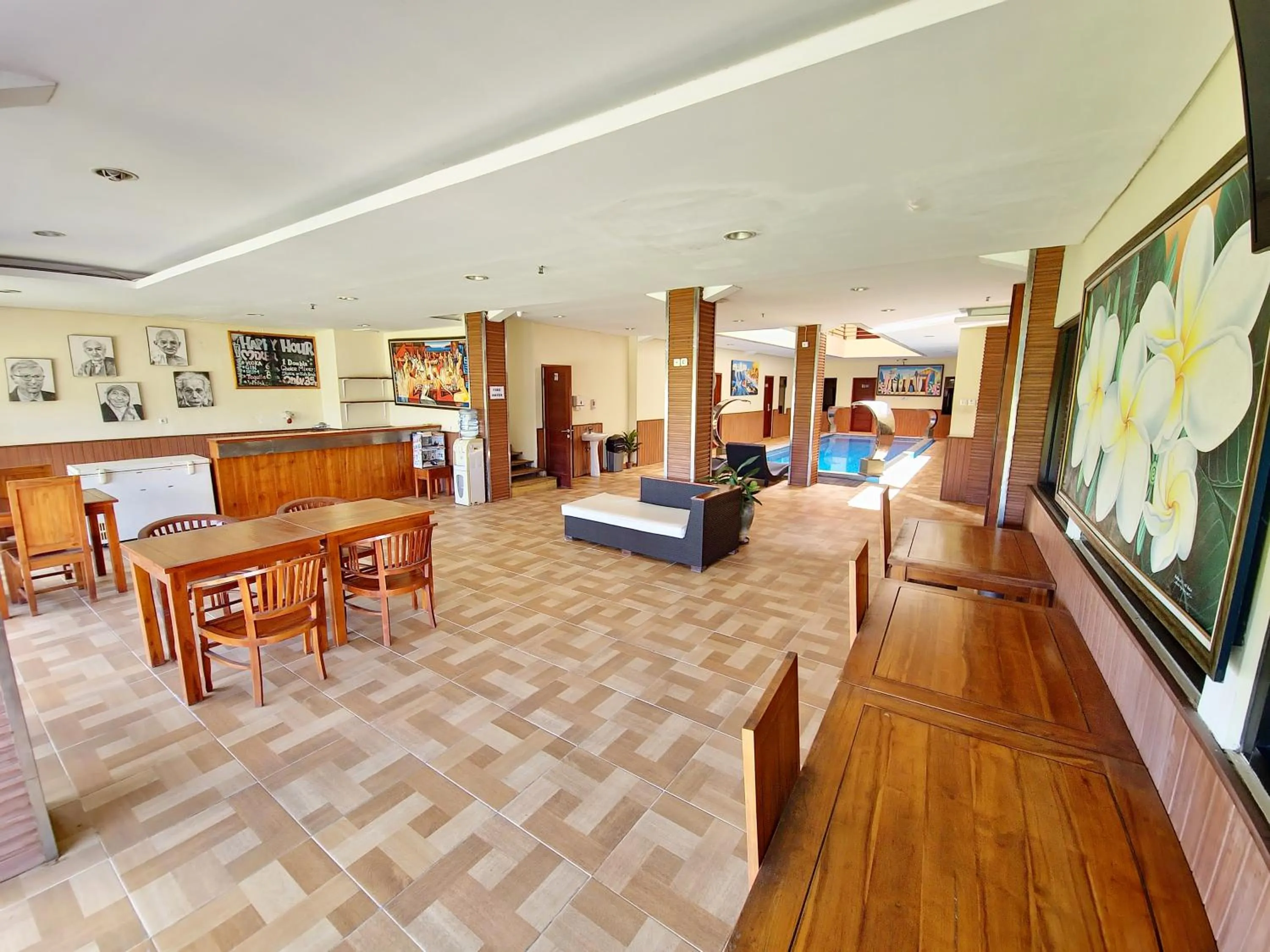 Pool view in Caroline Guest House