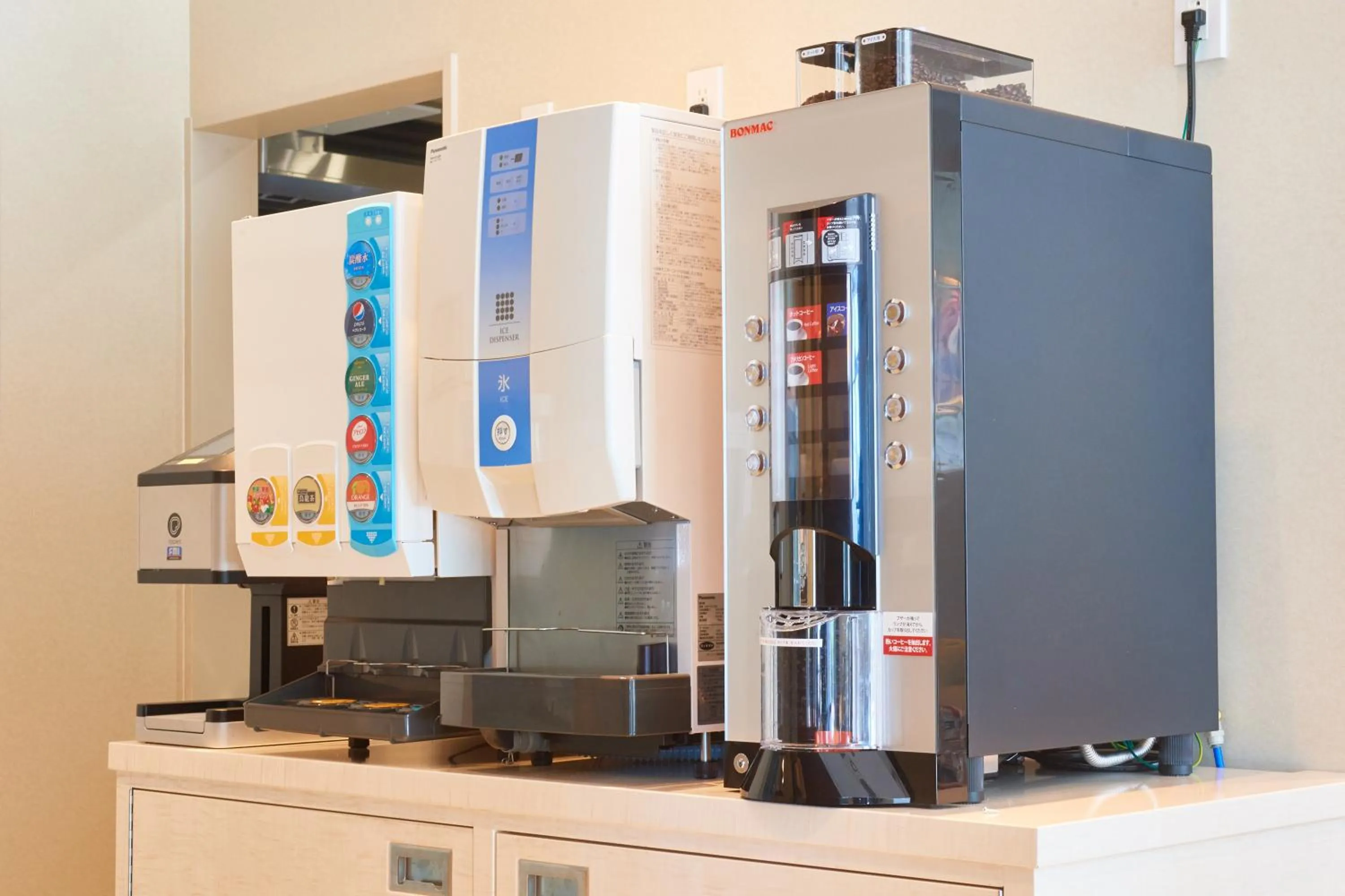 Coffee/tea facilities in &and COMFY HOTEL Kumamoto Jo View