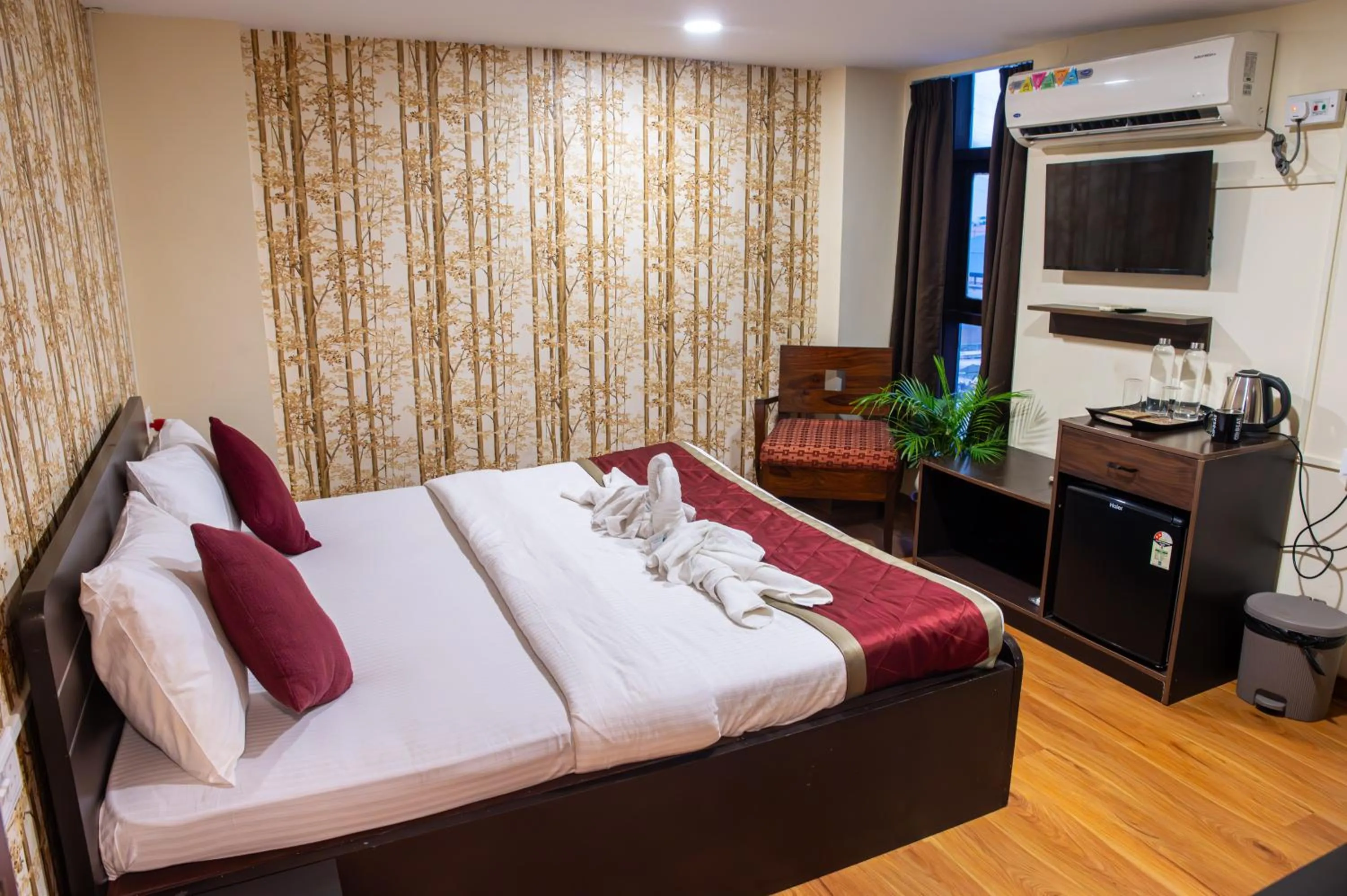 Bedroom, Bed in Offbeat CCU