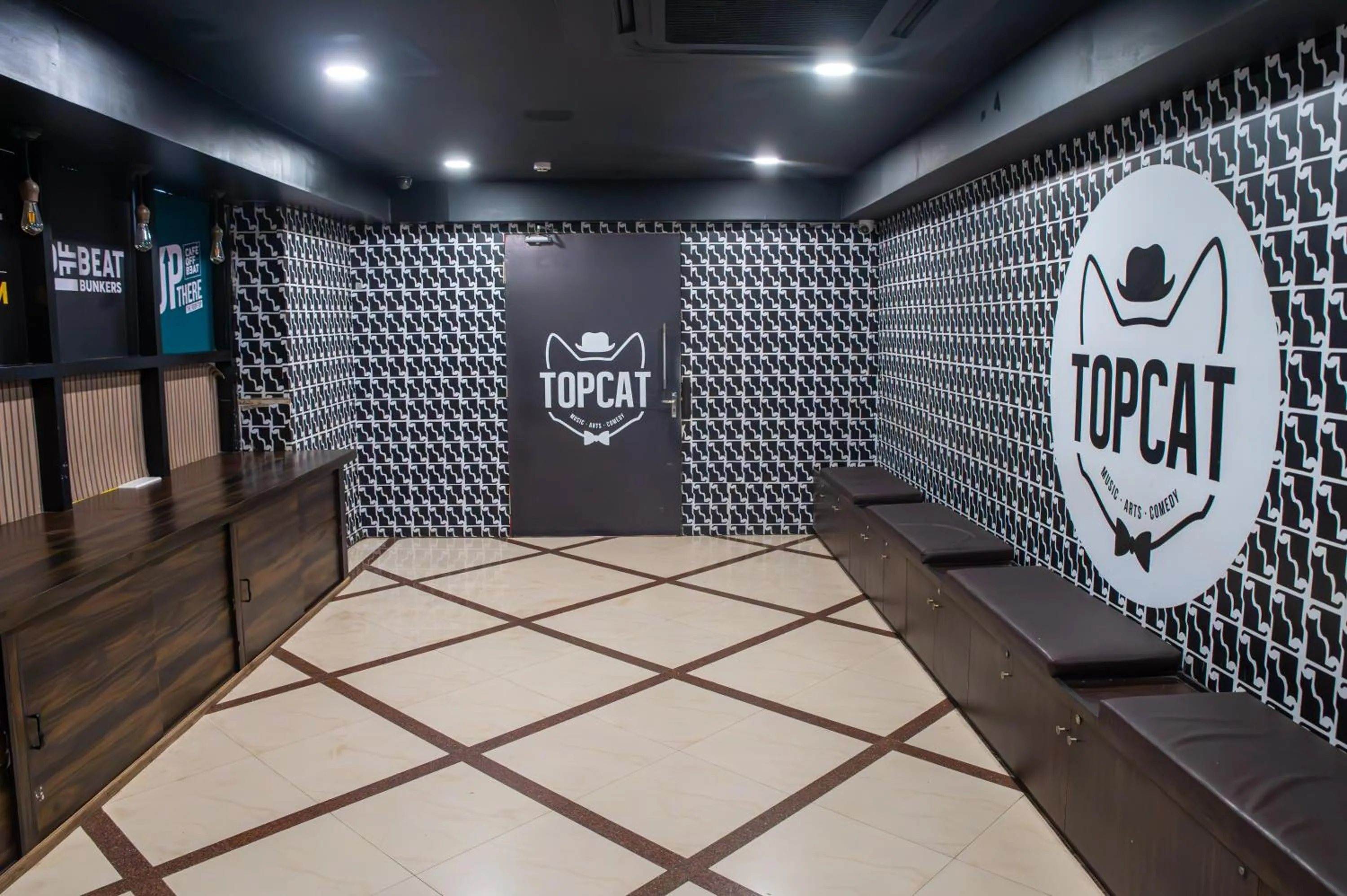 Lobby or reception in Offbeat CCU