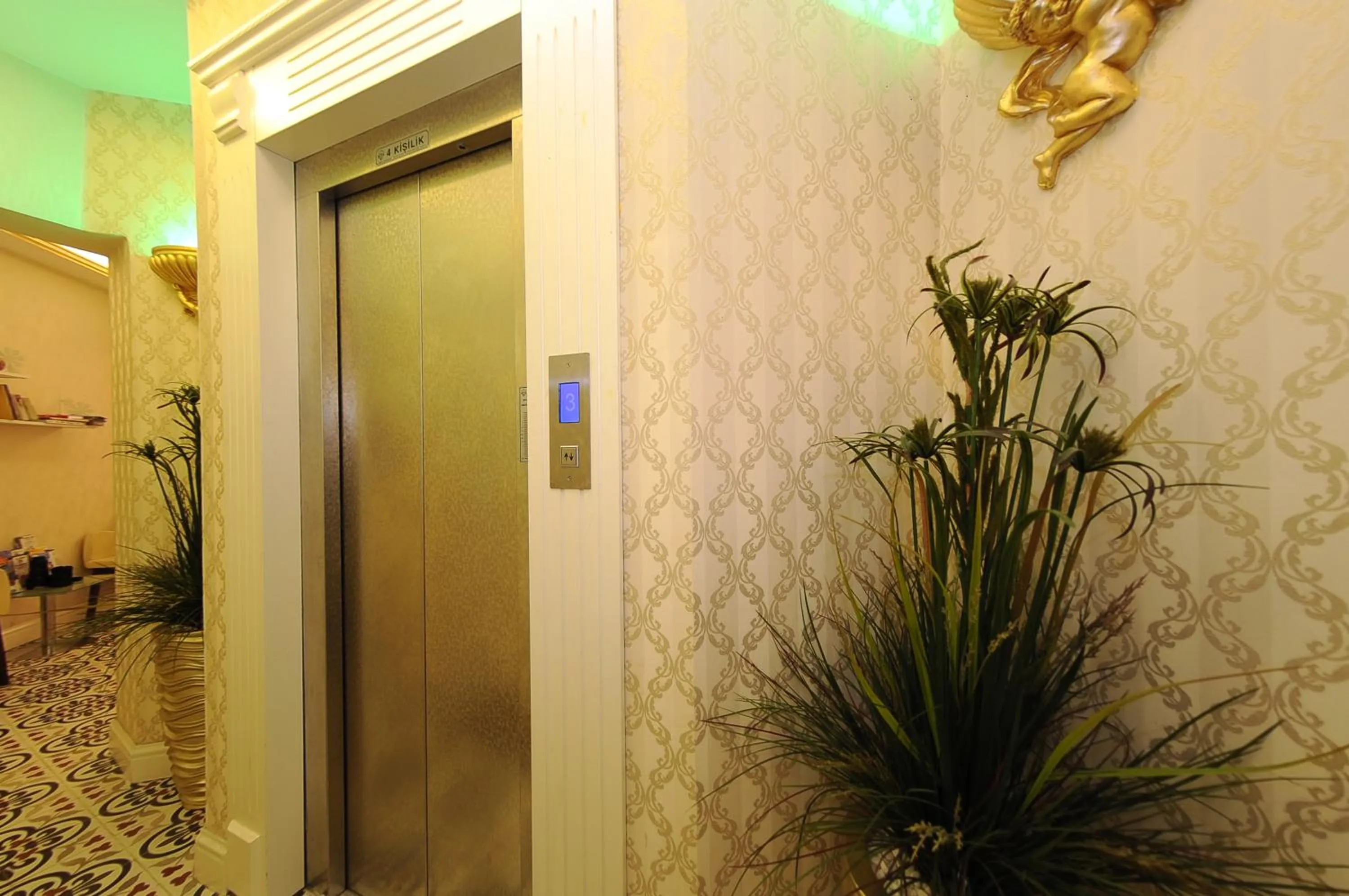 On site in Hotel Coliseum