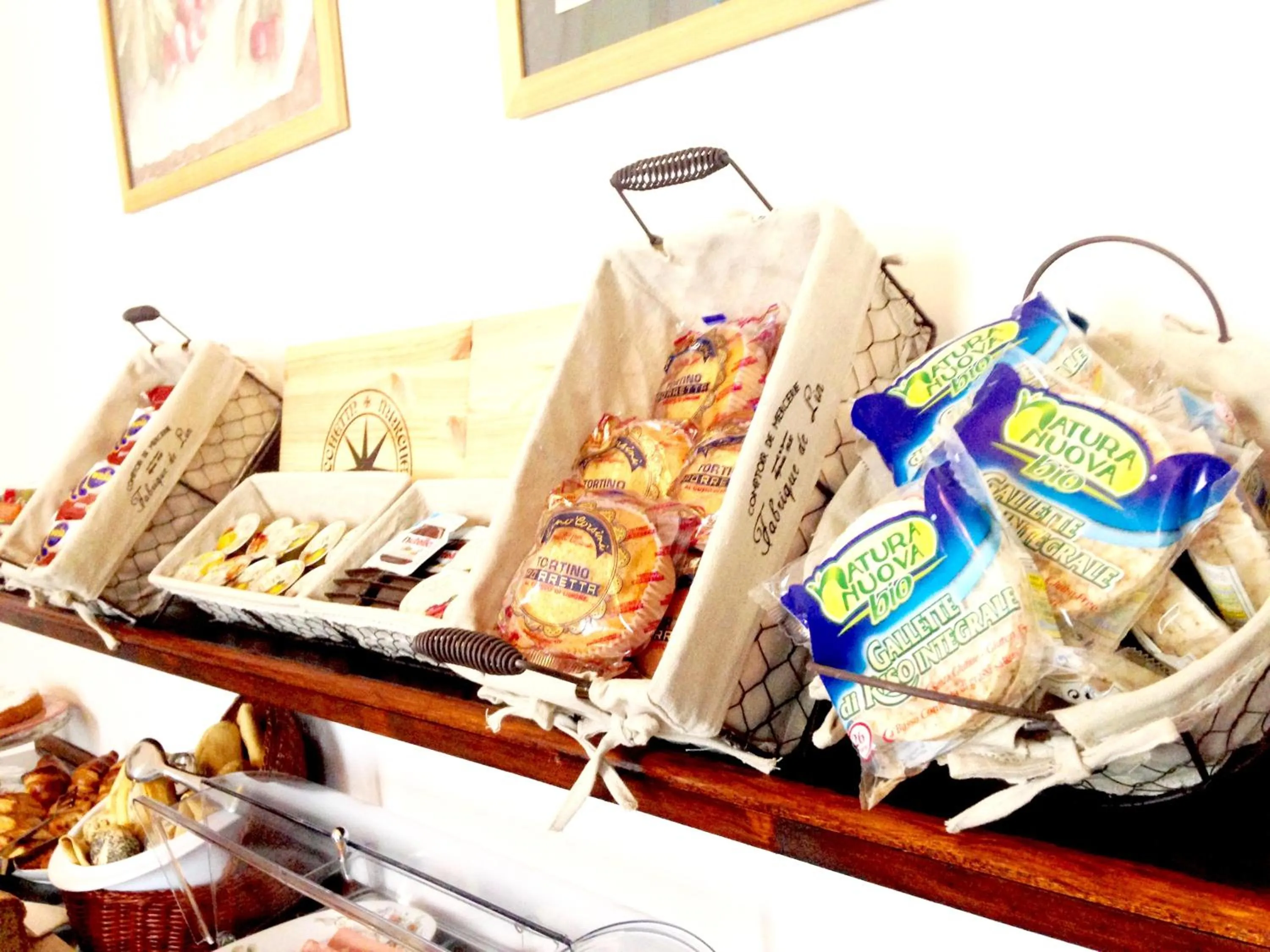 Breakfast in Gourmet B&B Villa Landucci