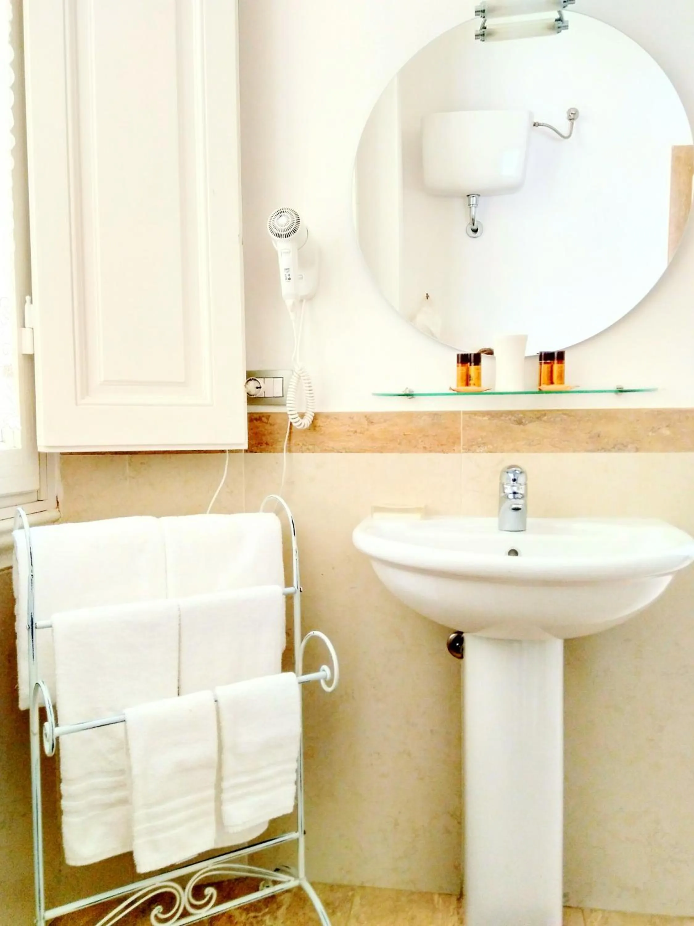 Bathroom in Gourmet B&B Villa Landucci