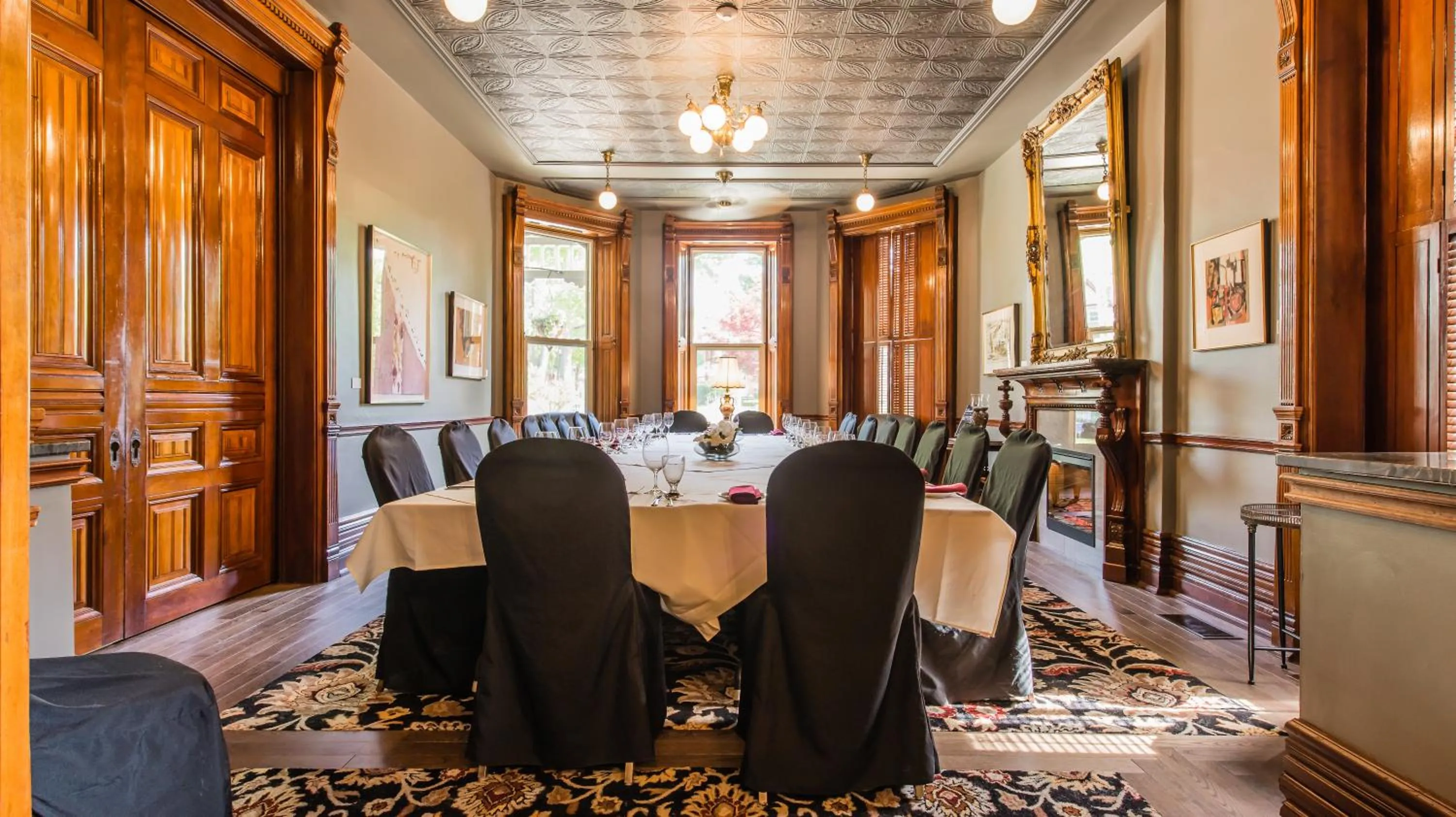 Banquet/Function facilities in Idlewyld Inn & Spa