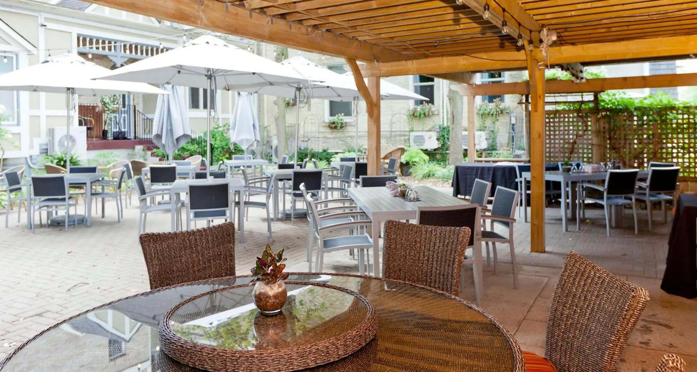 Property building in Idlewyld Inn & Spa Property building in Idlewyld Inn & Spa