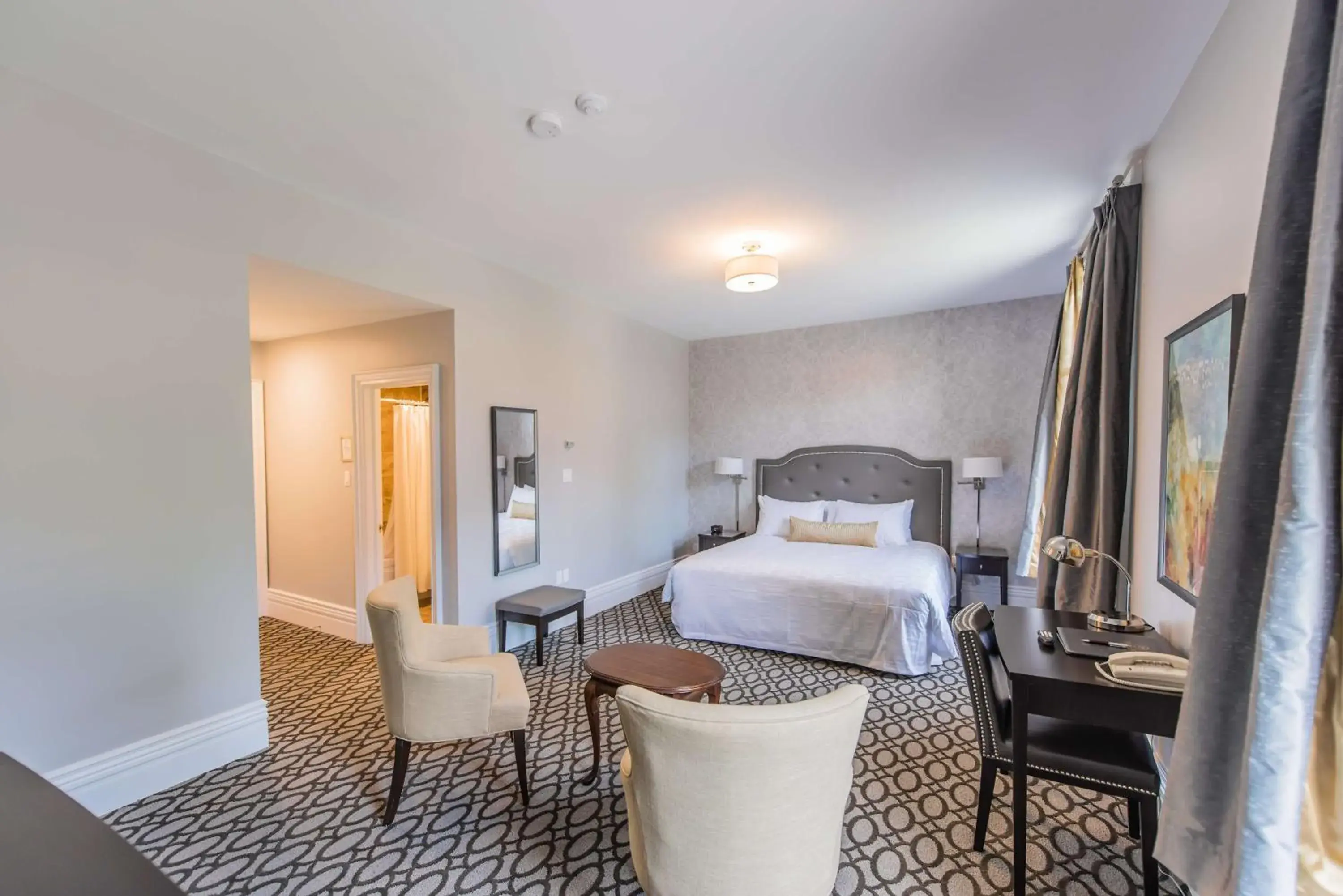 Bedroom, Bed in Idlewyld Inn & Spa Bedroom, Bed in Idlewyld Inn & Spa