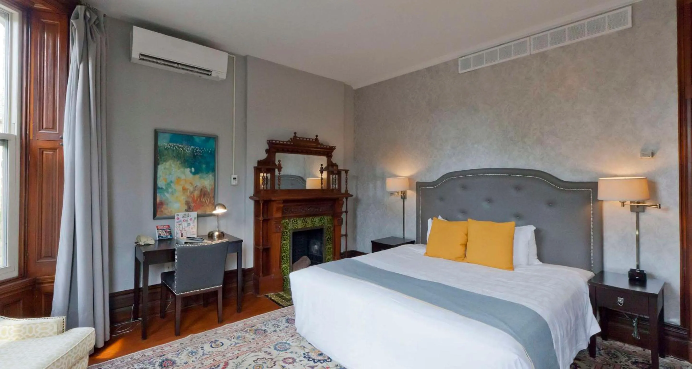 Bedroom, Bed in Idlewyld Inn & Spa