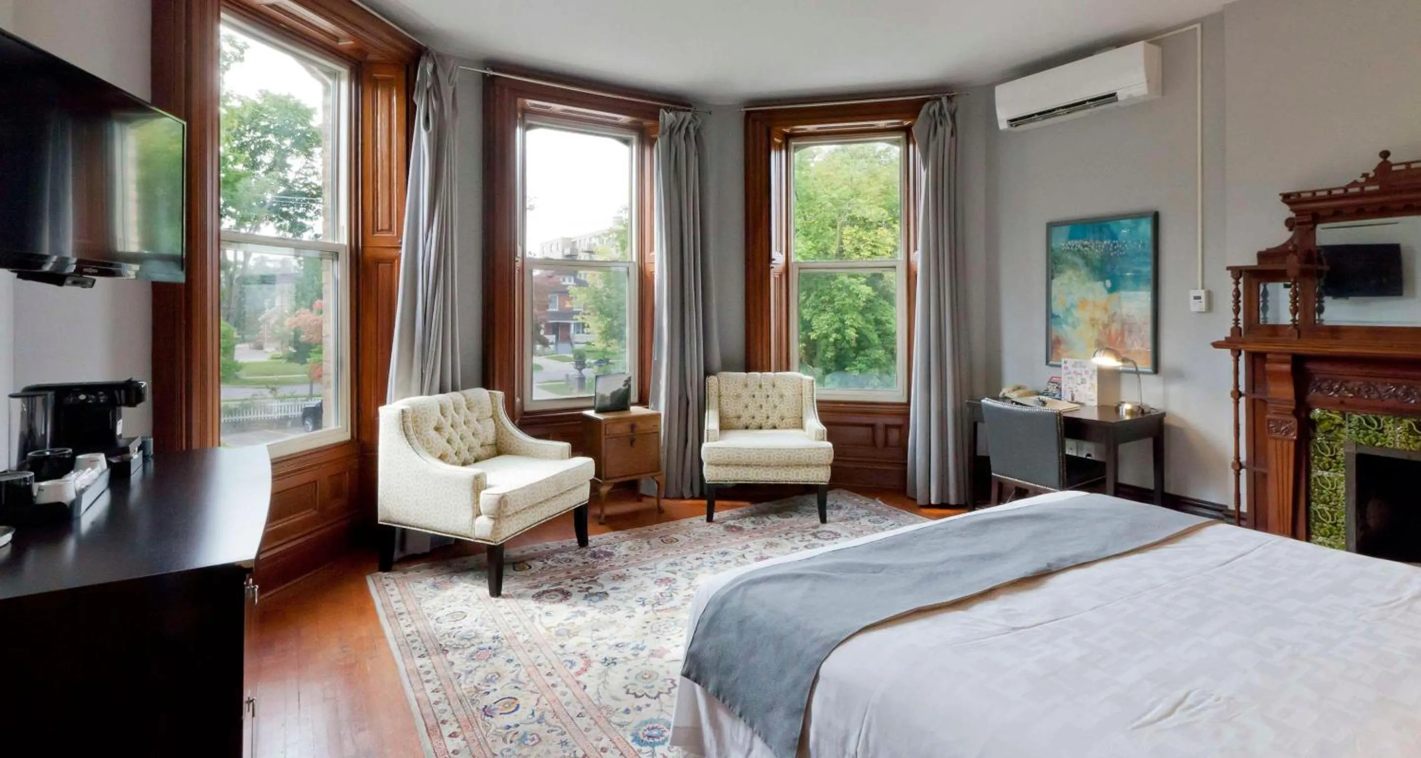 Bedroom, Bed in Idlewyld Inn & Spa