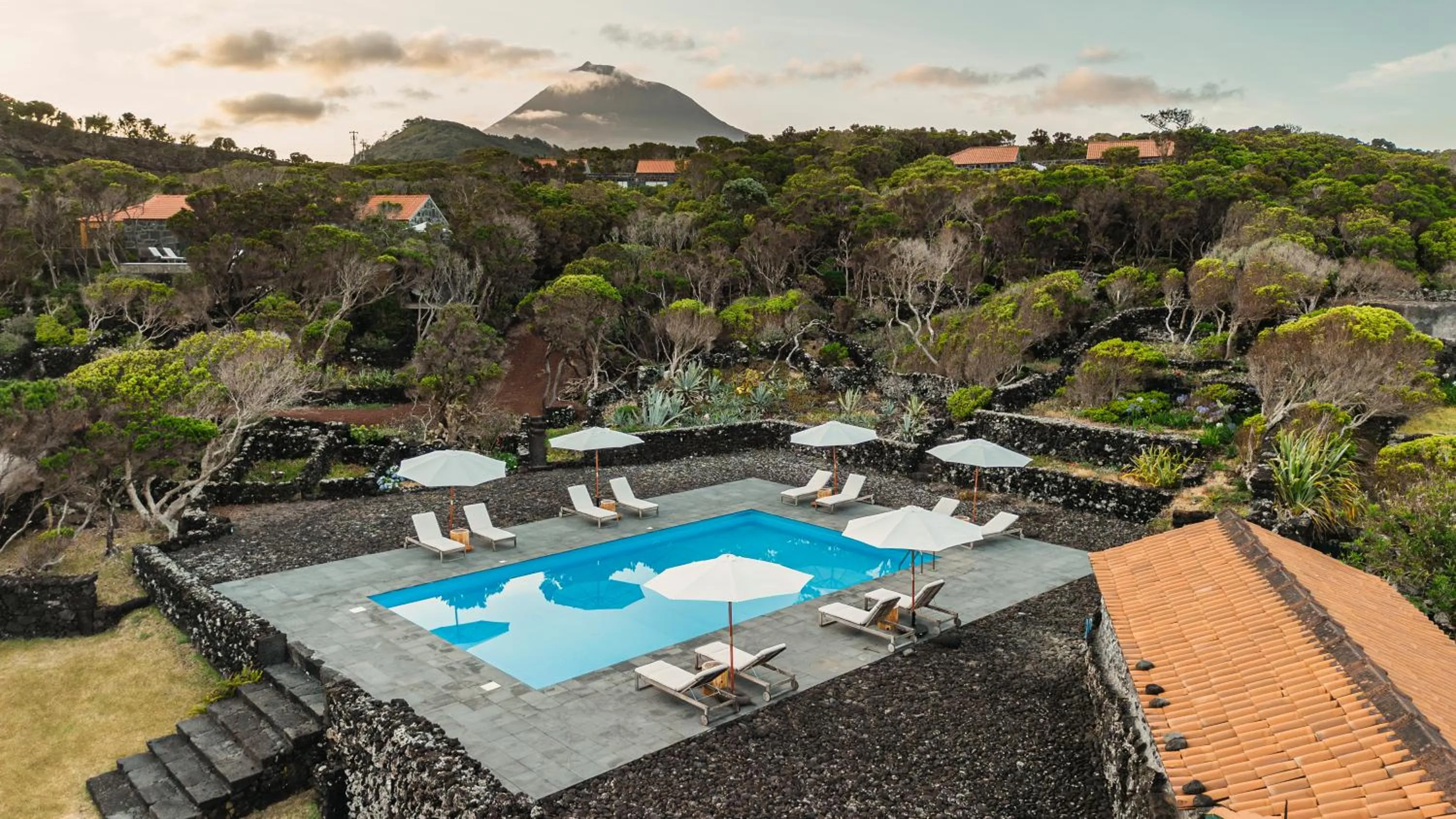 Swimming pool in Pocinhobay