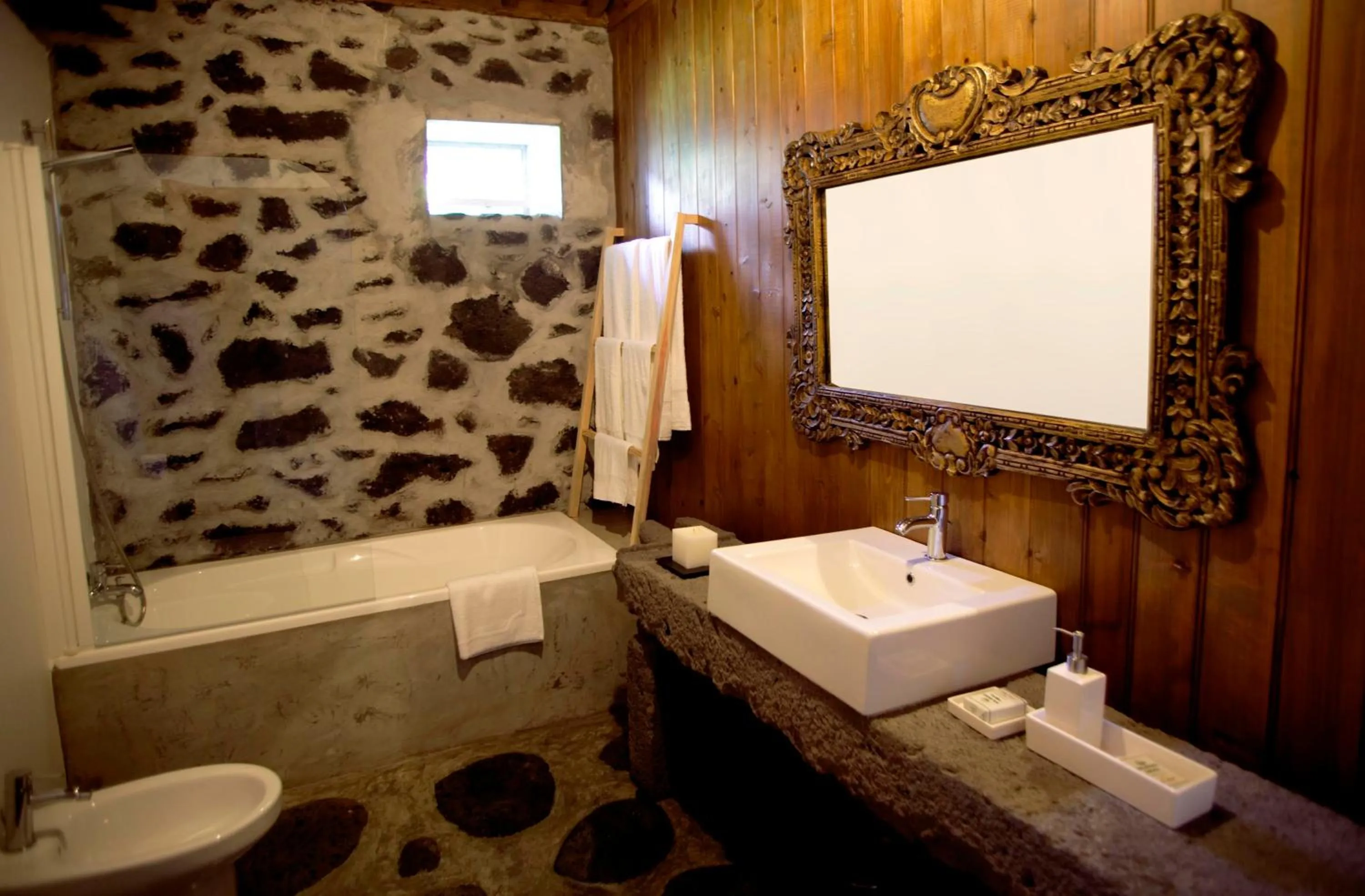 Bathroom in Pocinhobay