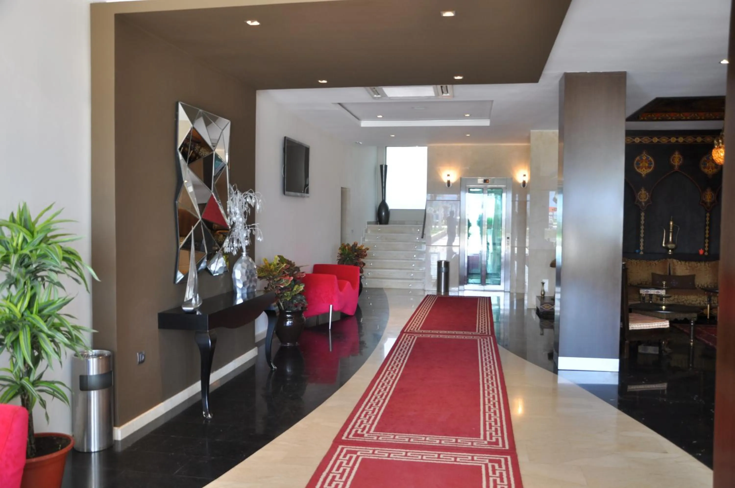 Lobby or reception in Hotel Omeya