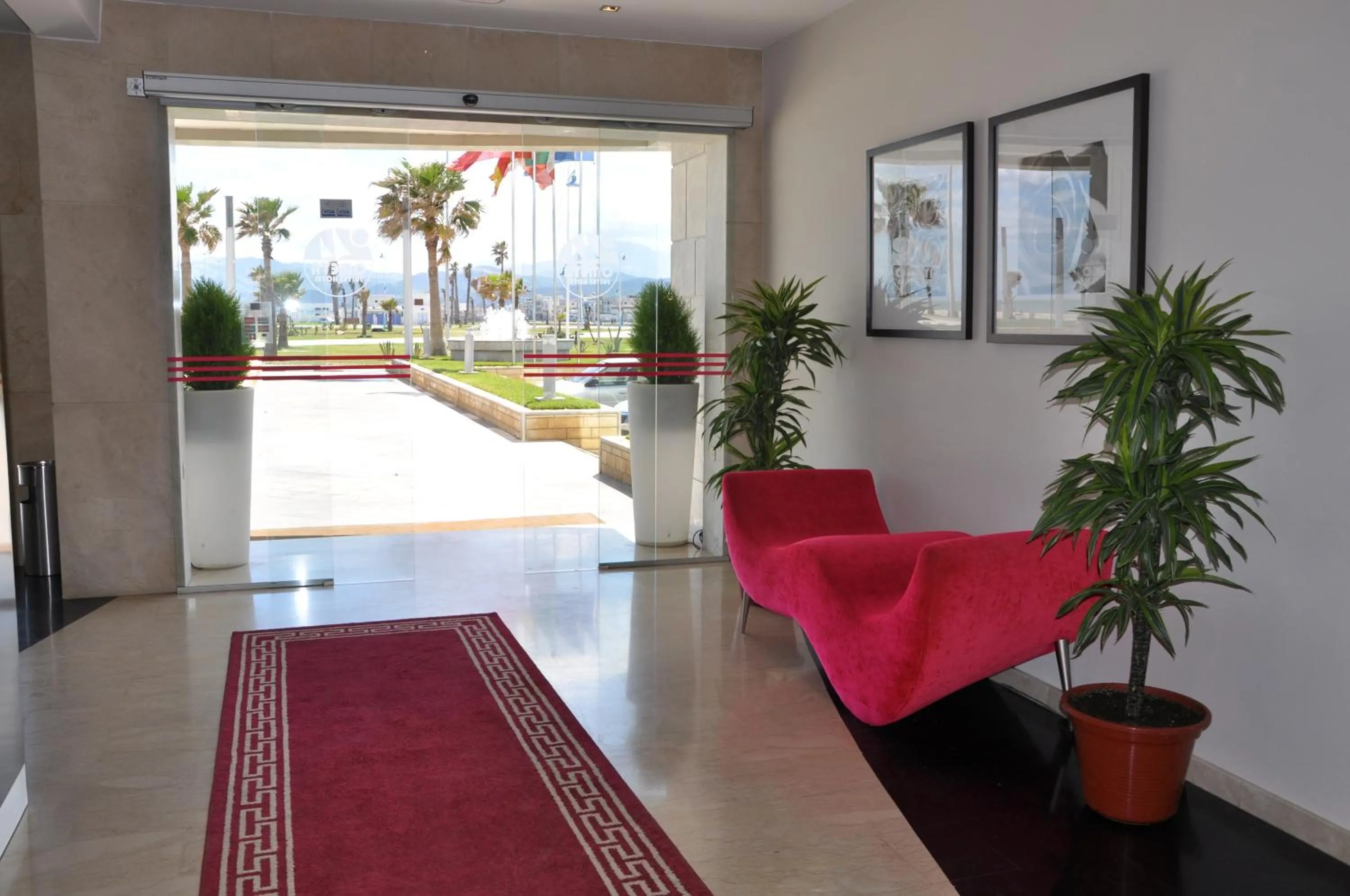 Lobby or reception in Hotel Omeya