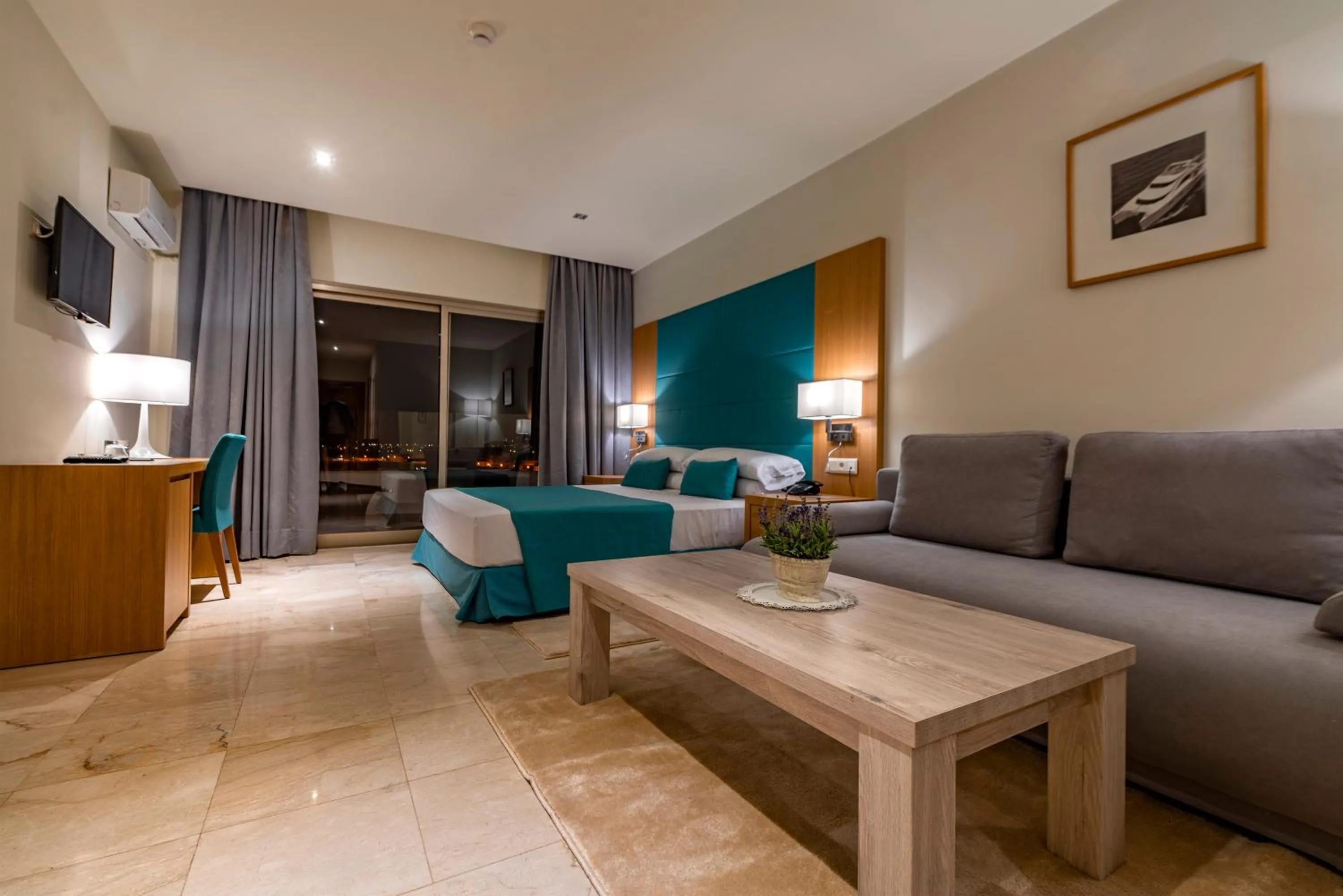 Seating area in Hotel Omeya