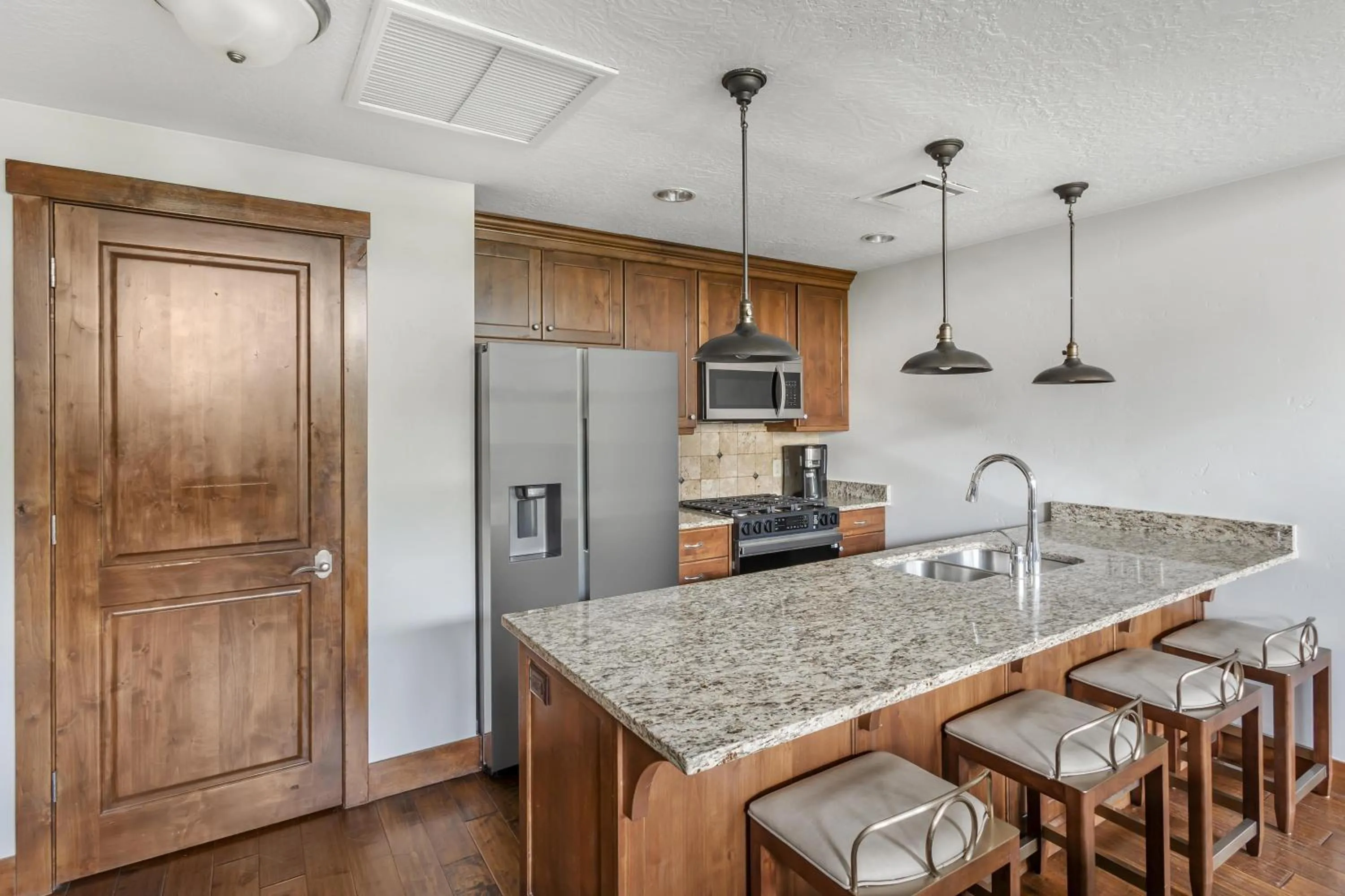 Kitchen or kitchenette in Hilton Grand Vacations Club Sunrise Lodge Park City