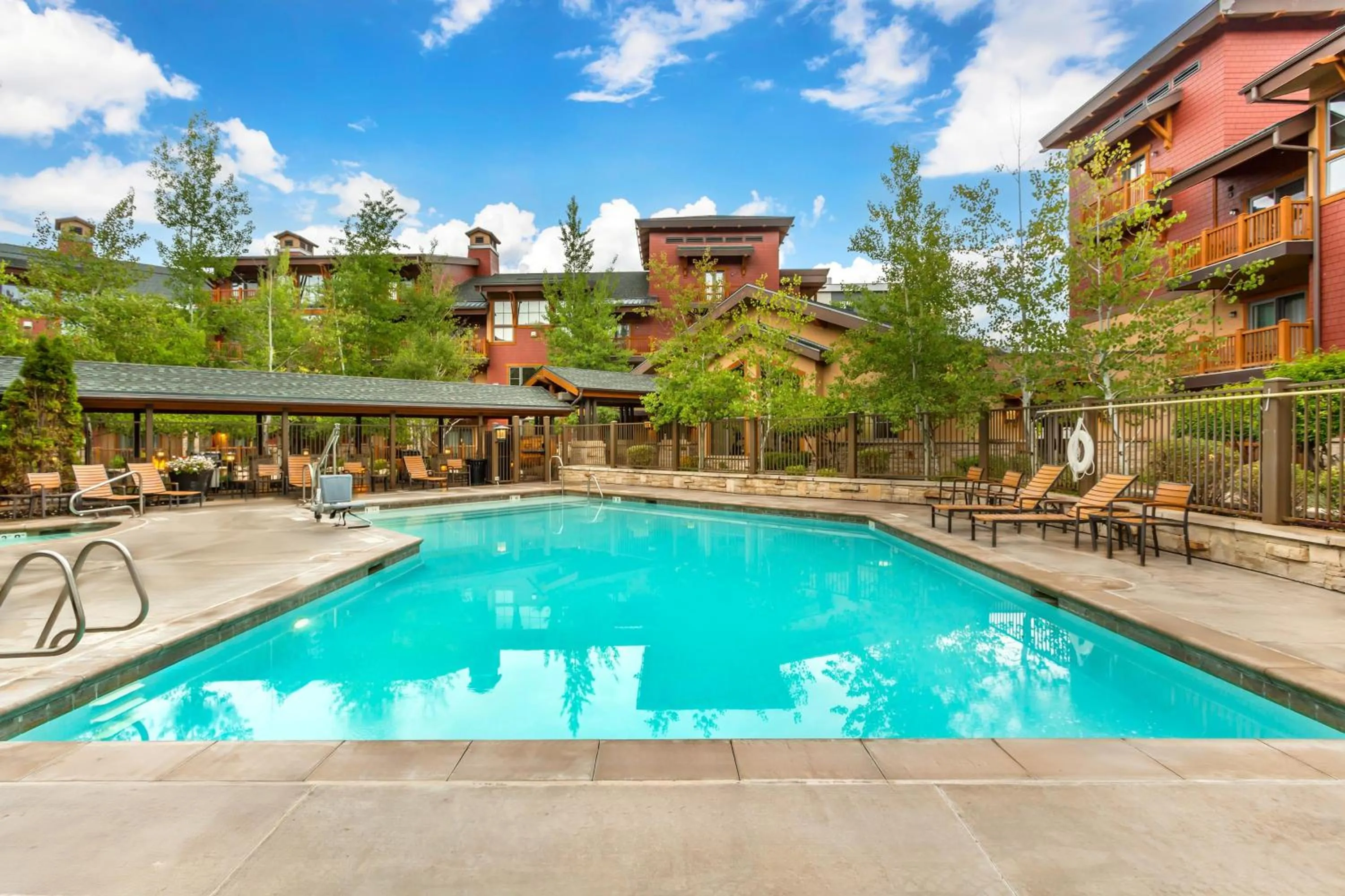 Pool view in Hilton Grand Vacations Club Sunrise Lodge Park City