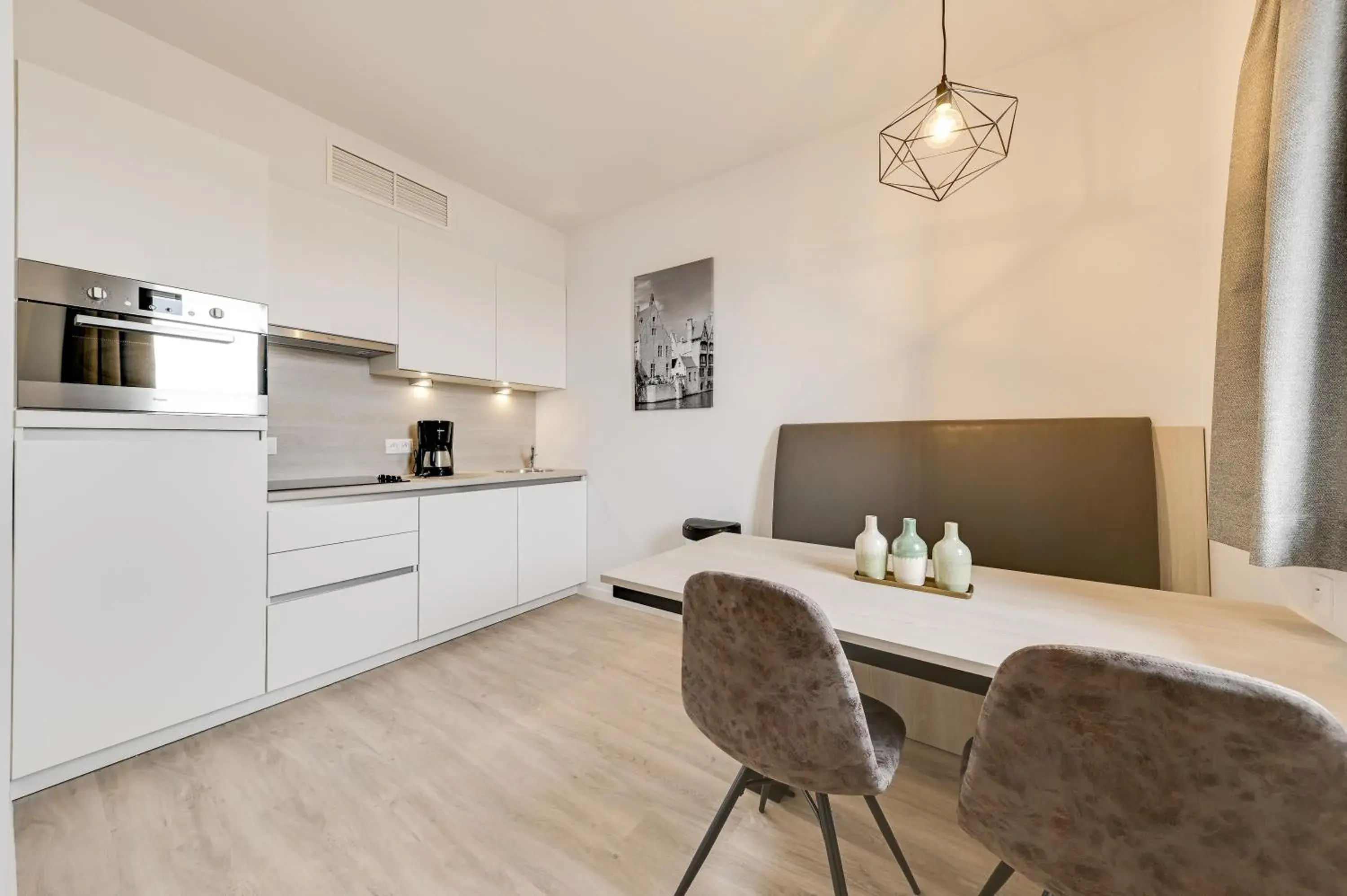 Accessible Studio | 2p in Holiday Suites Jabbeke - Klein Strand Accessible Studio | 2p in Holiday Suites Jabbeke - Klein Strand