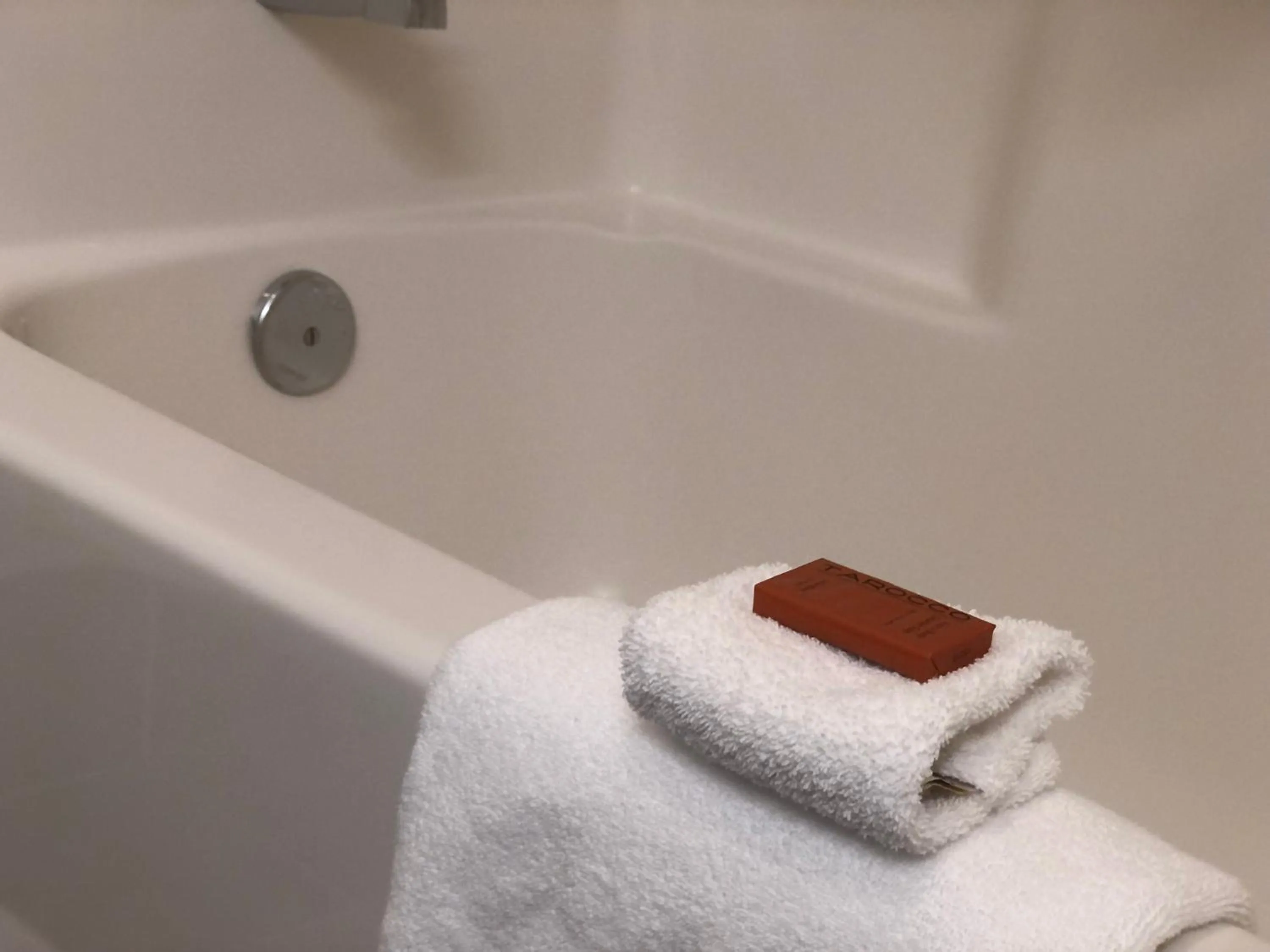 Bath in Aspen Suites Hotel Anchorage