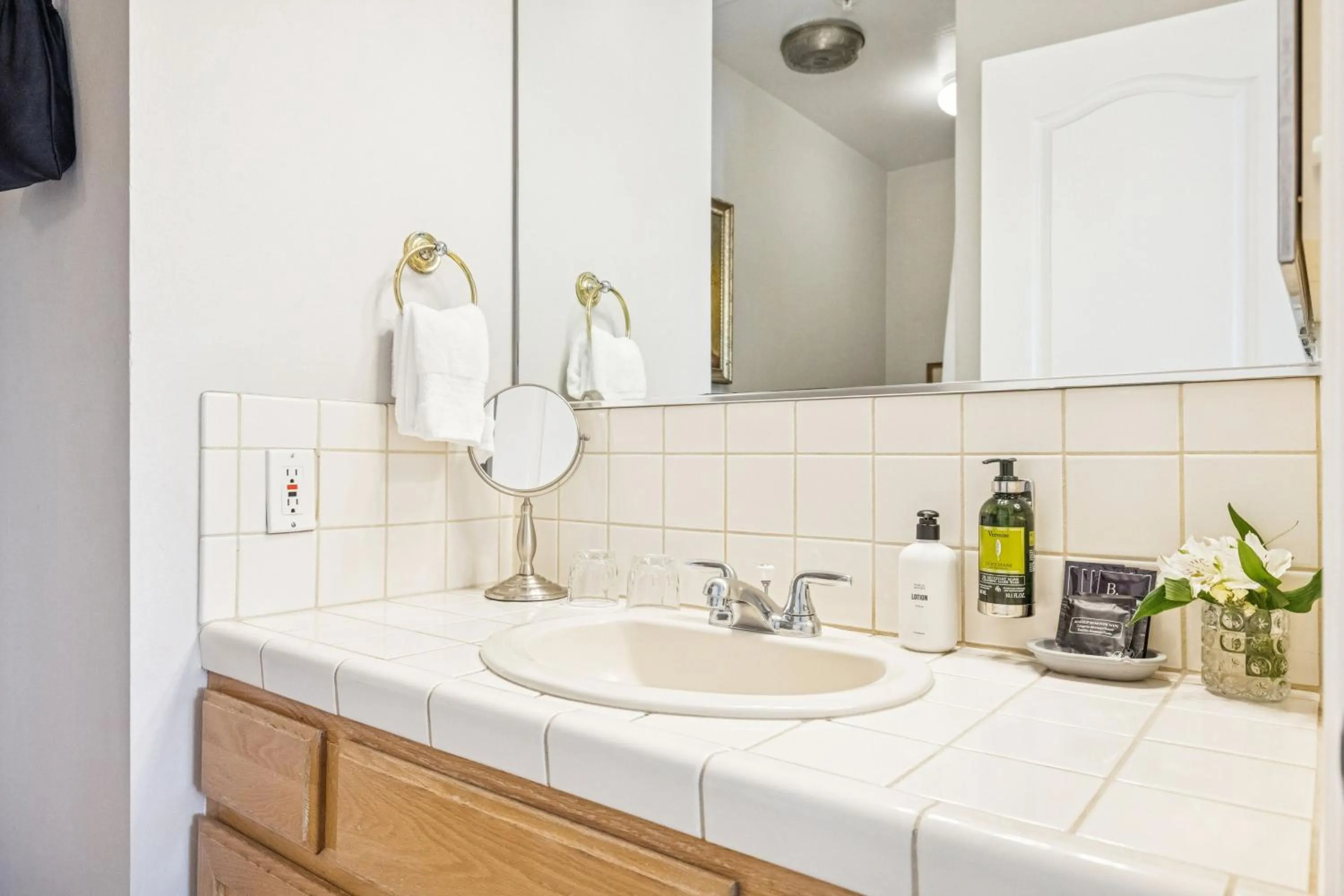 Bathroom in Mirabelle Inn
