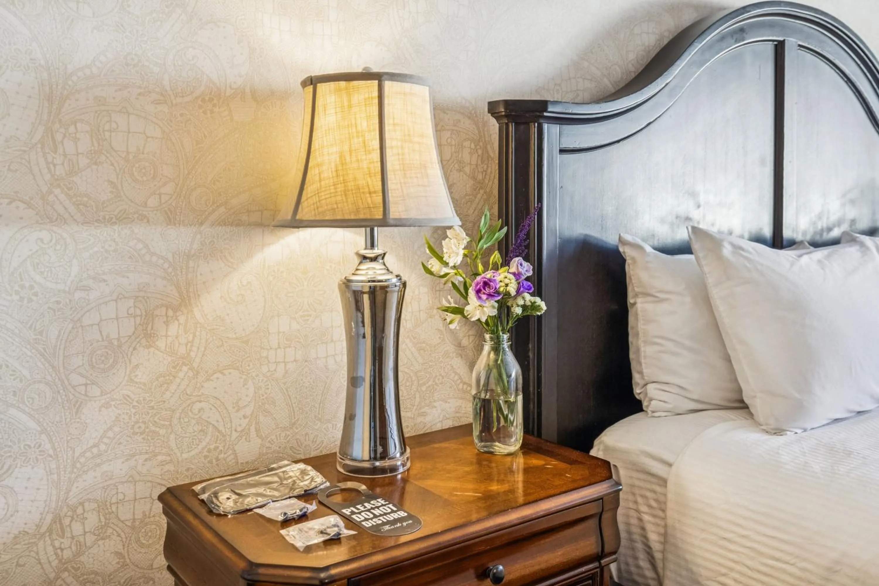 Bed in Mirabelle Inn