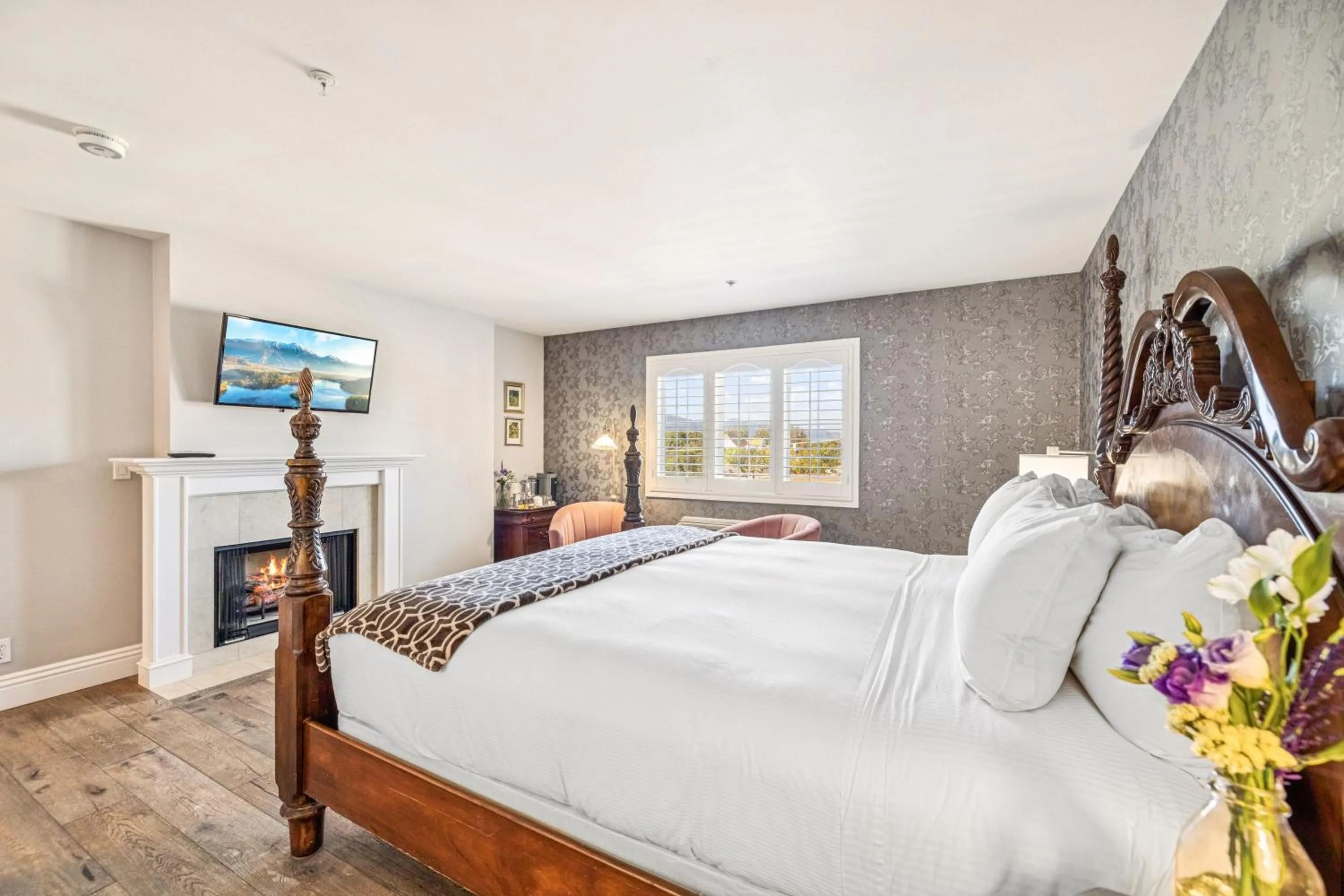 Bed in Mirabelle Inn