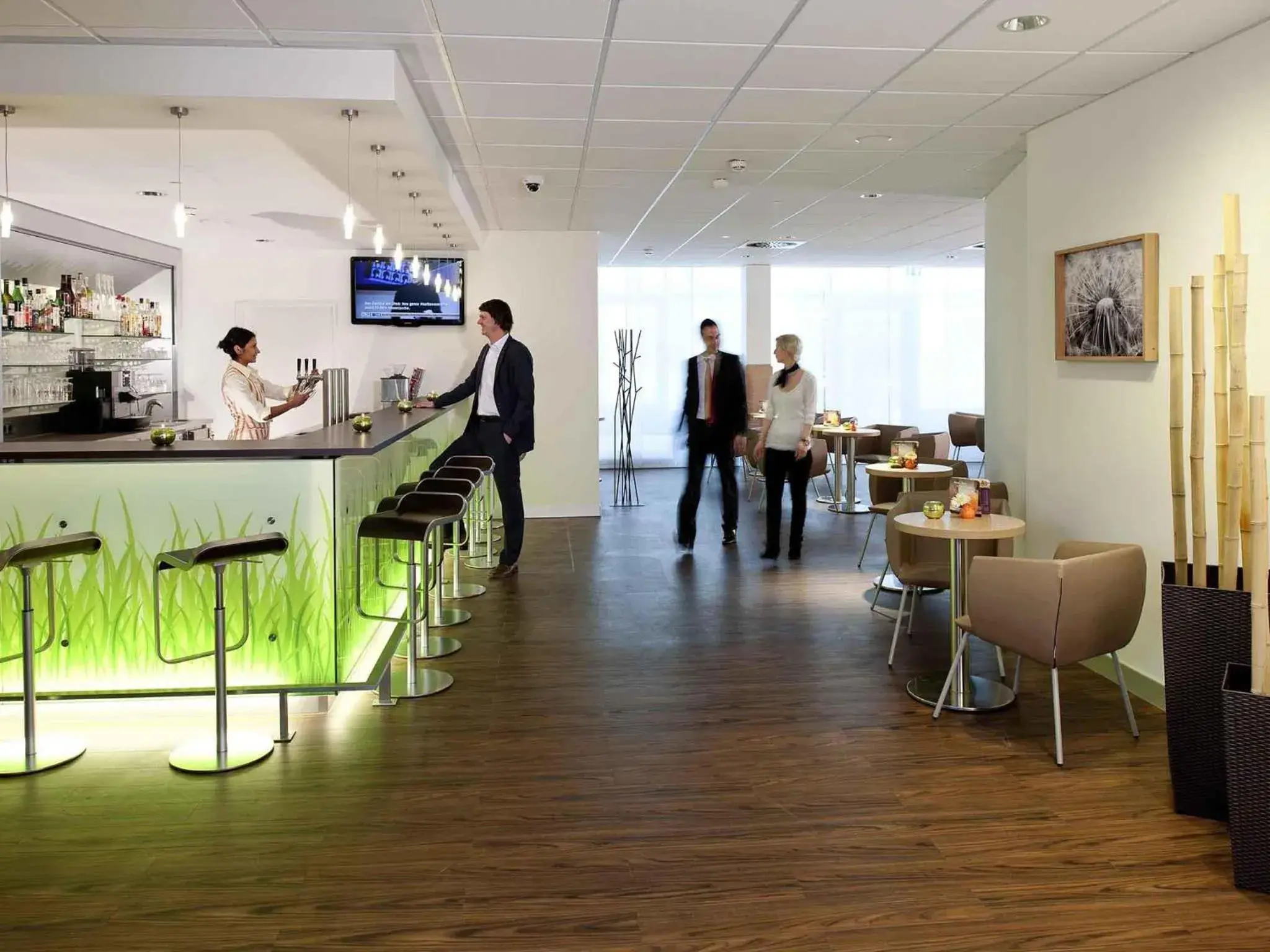 Lounge or bar in ibis Augsburg Hauptbahnhof Lounge or bar in ibis Augsburg Hauptbahnhof