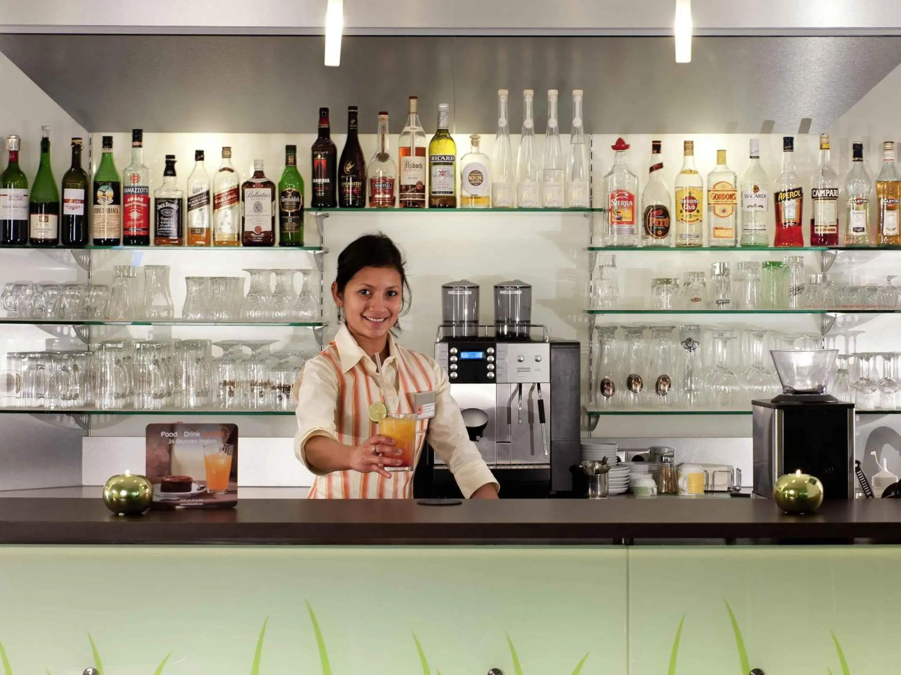 Lounge or bar in ibis Augsburg Hauptbahnhof Lounge or bar in ibis Augsburg Hauptbahnhof