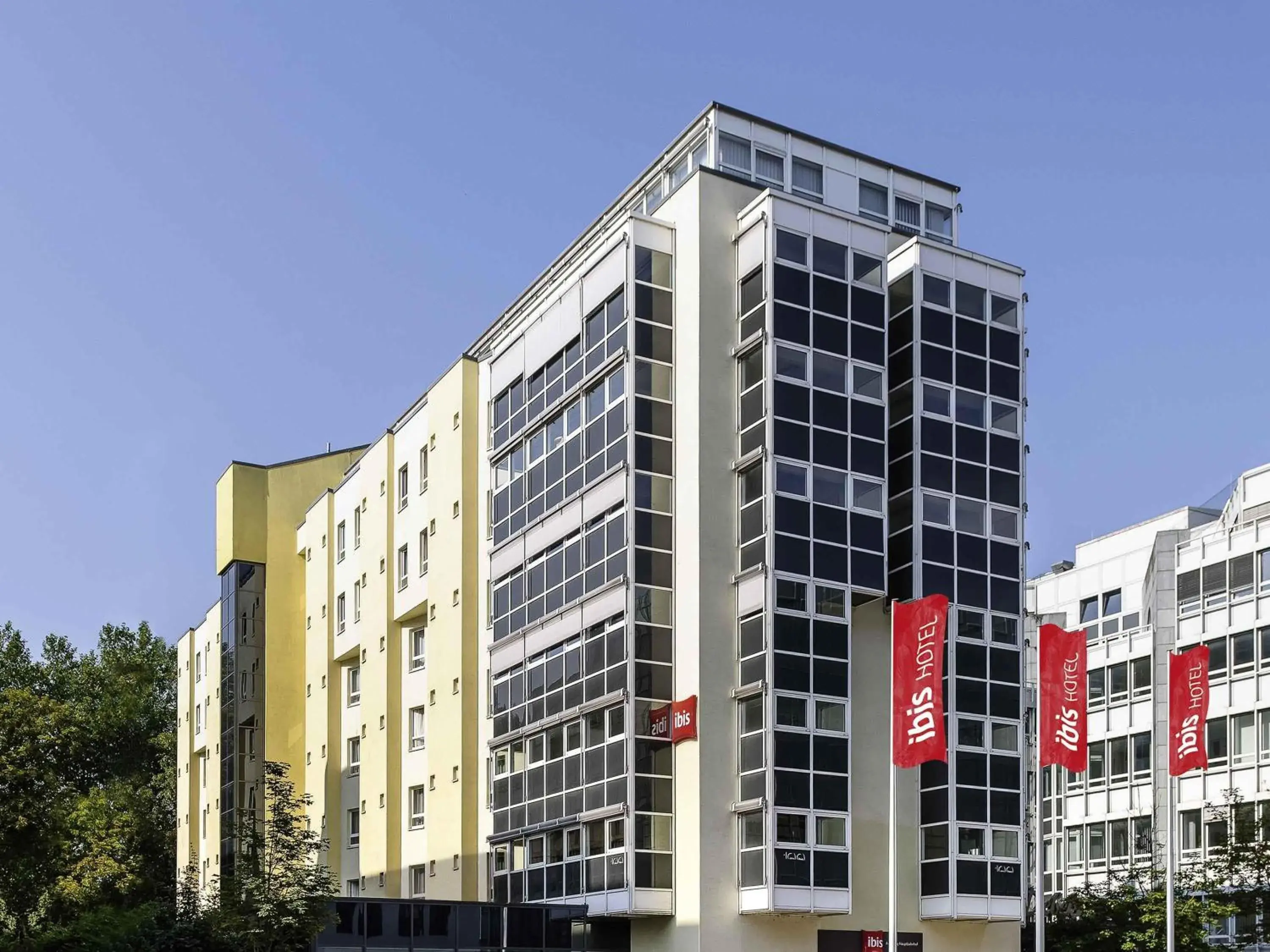 Property building in ibis Augsburg Hauptbahnhof Property building in ibis Augsburg Hauptbahnhof